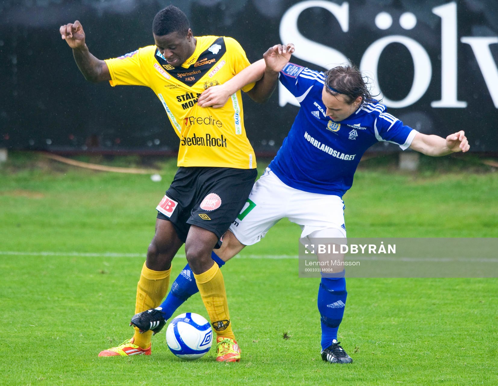 Dominique Kivuvu, Mjällby och Daniel Sliper, Sundsvall