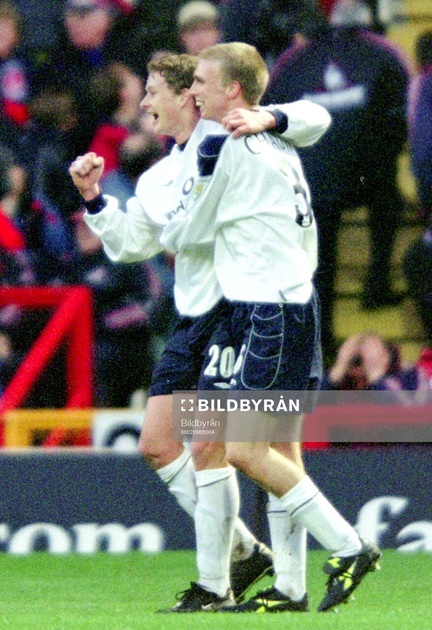 Football, English Premier League 2000-2001, Charlton -