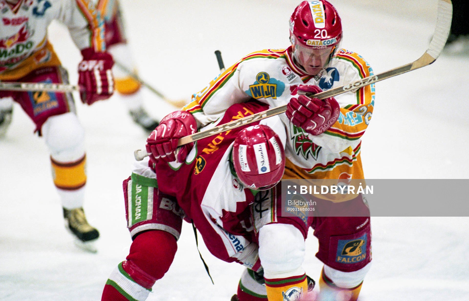 Henrik Sedin, Modo trycker till en frölundaspelare