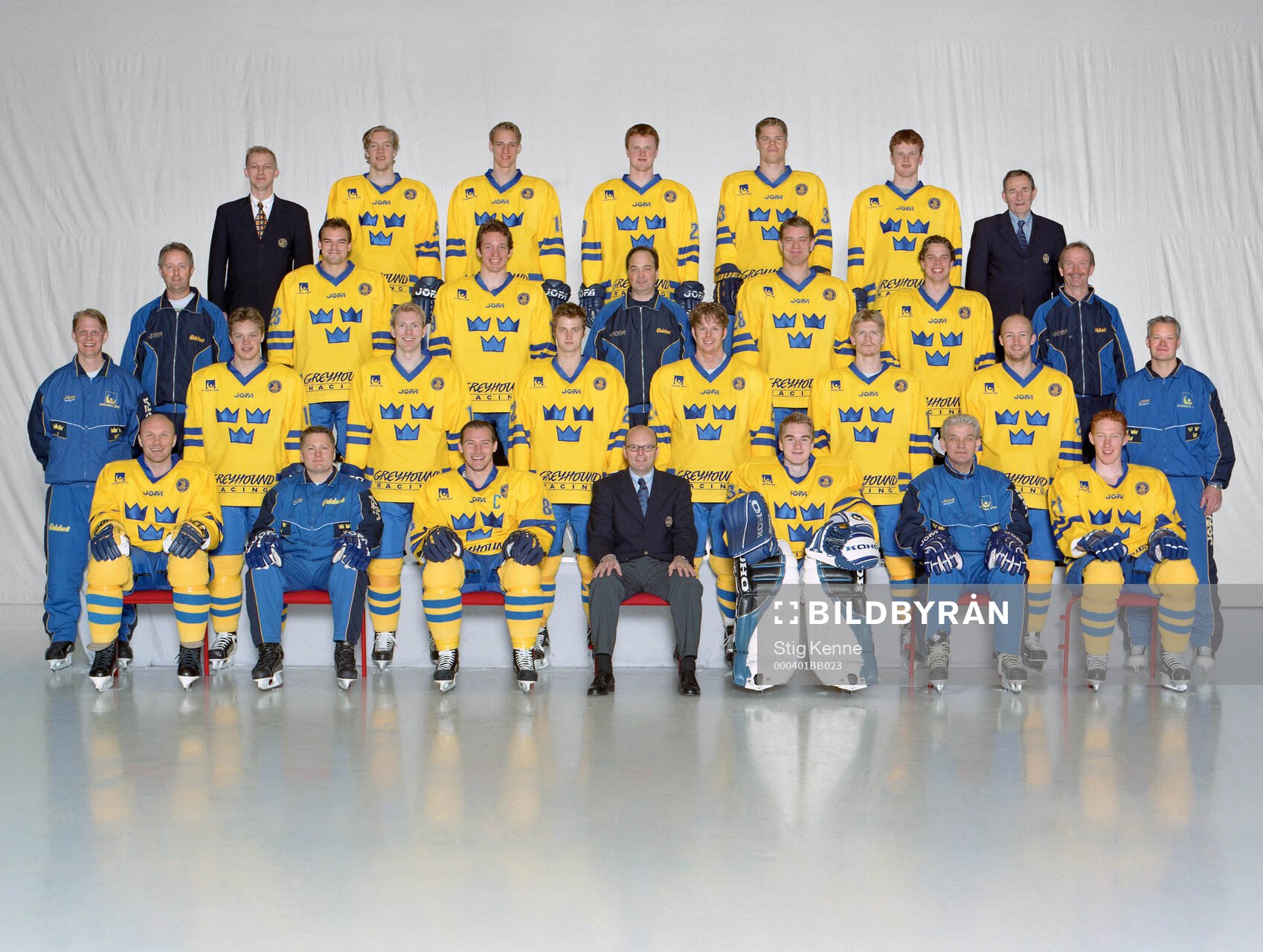 Players and team staff of Sweden pose for a team photo