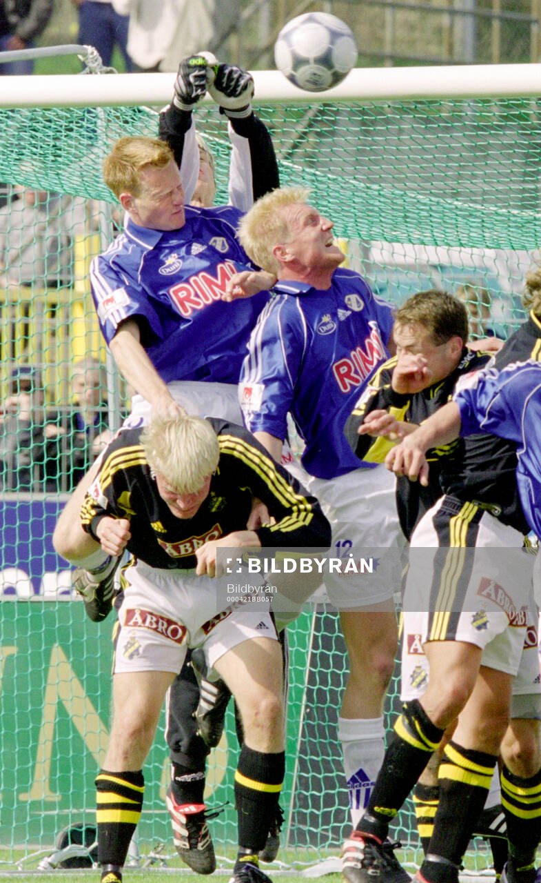 Halmstads mittbackar Michael Svensson och Petter Hansson i