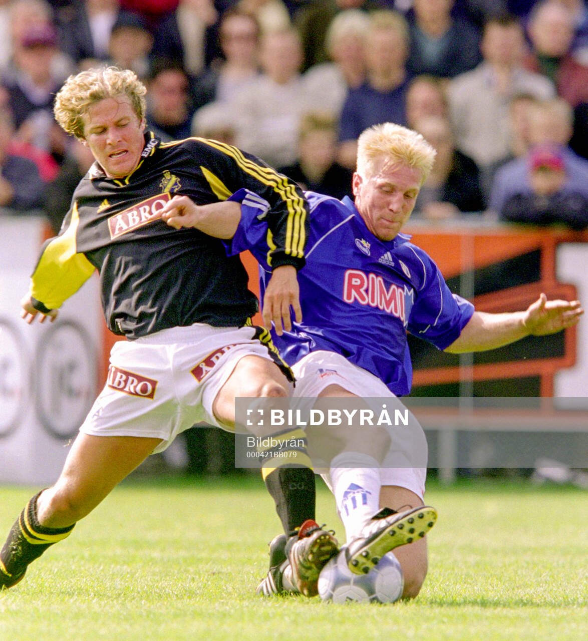 AIK:s Daniel Tjernström mot Halmstads Petter Hansson