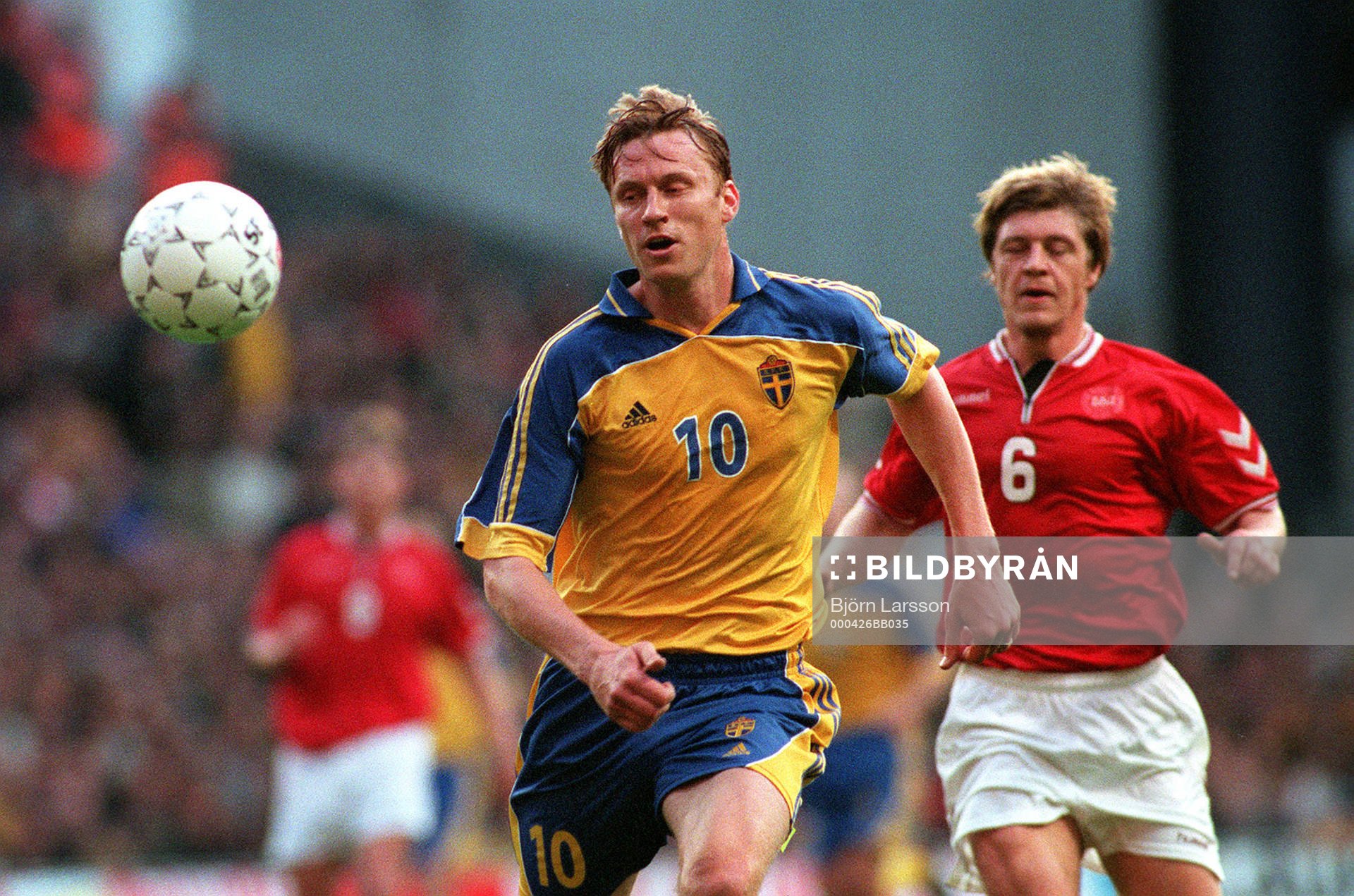 Kennet Andersson, Sverige springer ifrån Thomas Helveg,