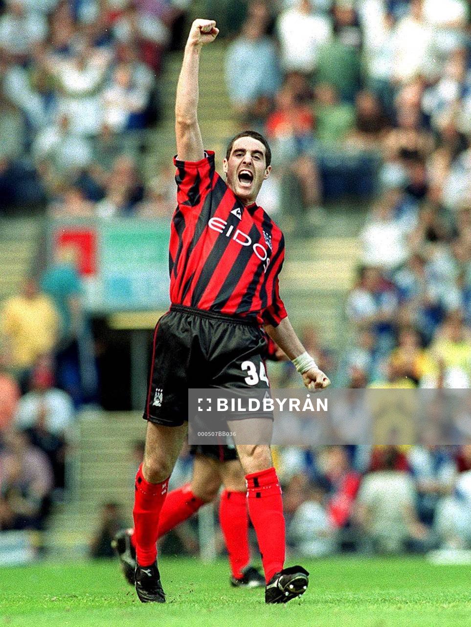 Mark Kennedy, Manchester City jublar