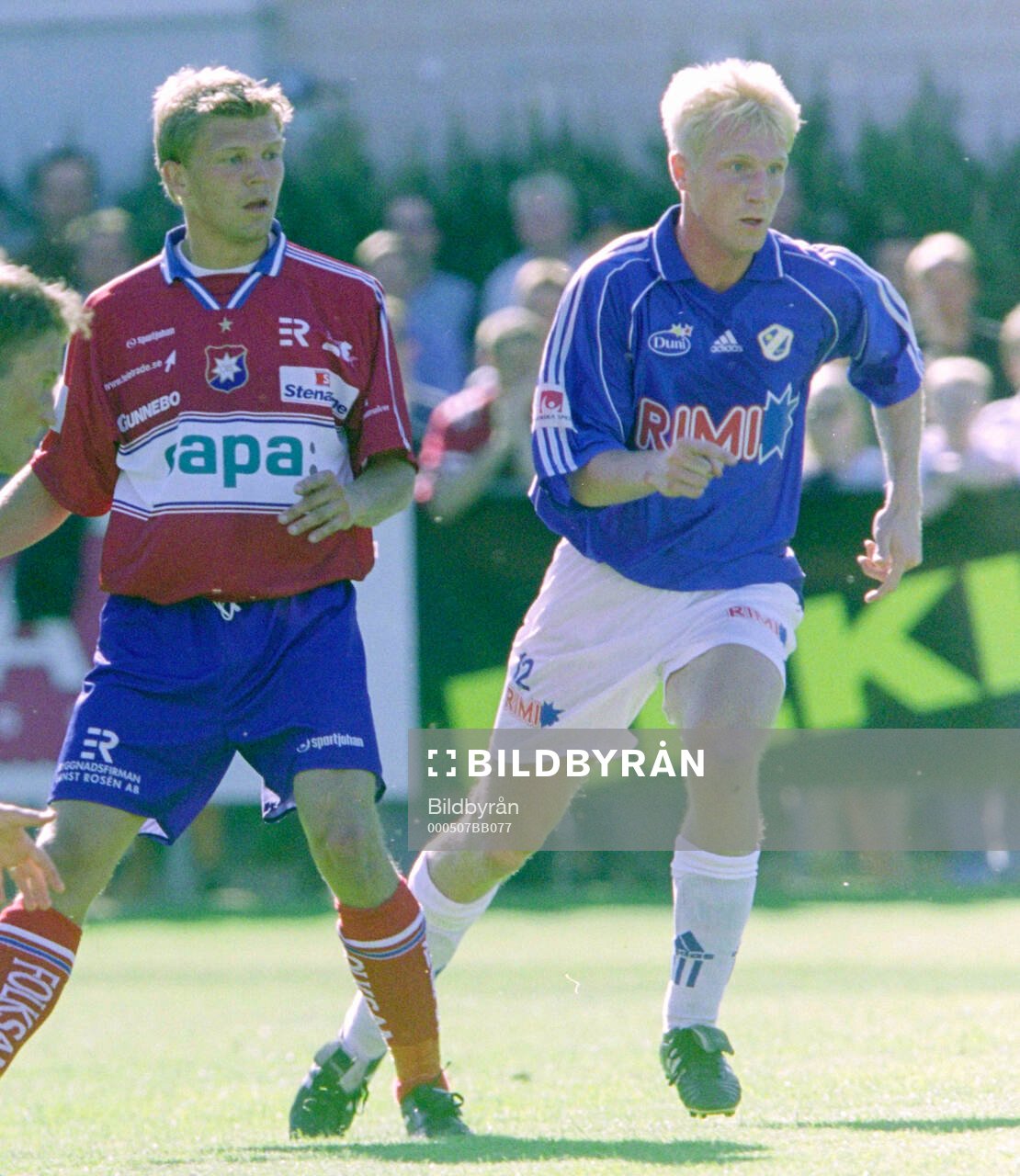 Örgrytes Marcus Allbäck mot Halmstads Petter Hansson