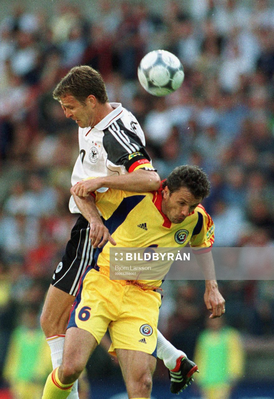 Oliver Bierhoff, Tyskland och Gheorghe Popescu, Rumänien