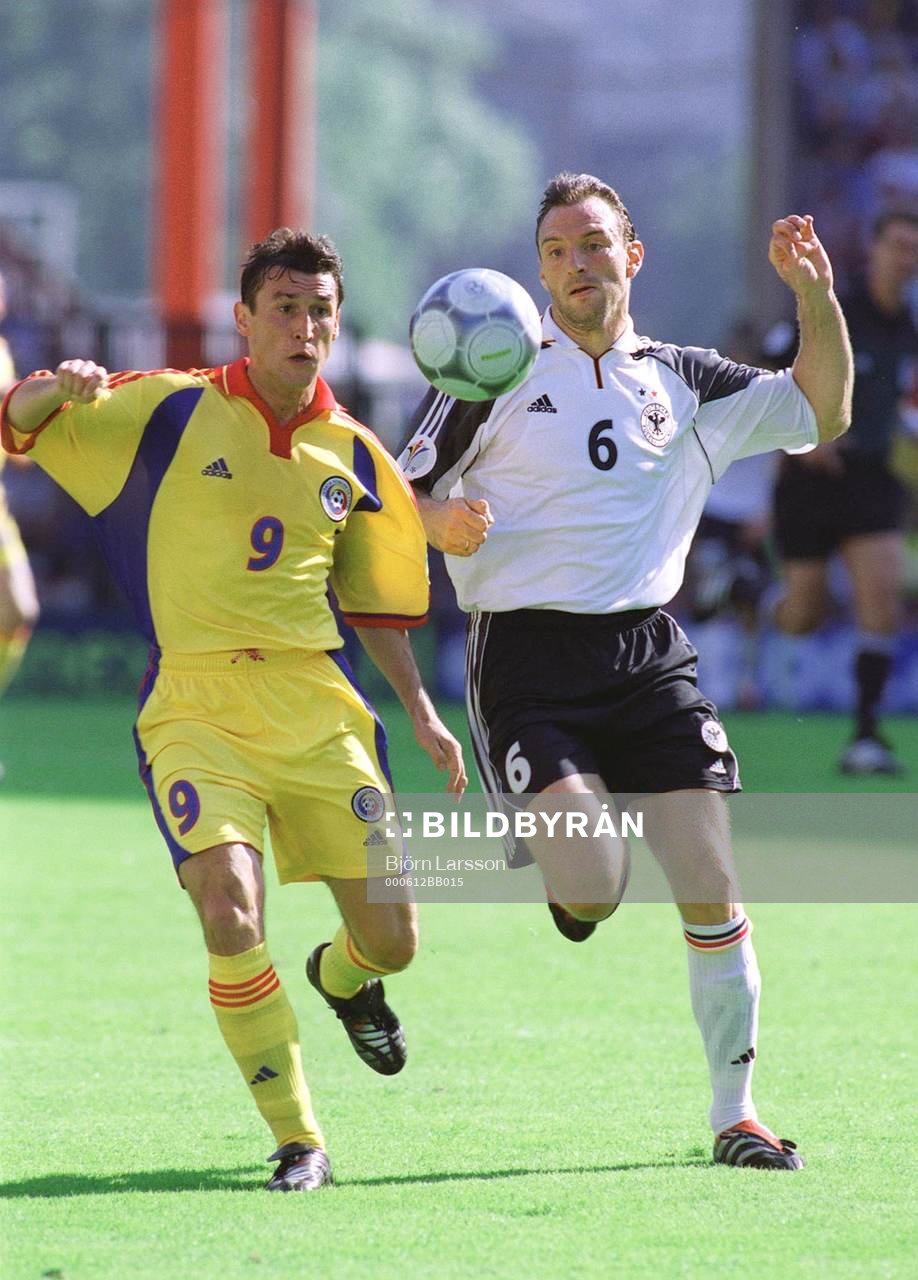 Viorel Moldovan, Rumänien och Jens Nowotny, Tyskland