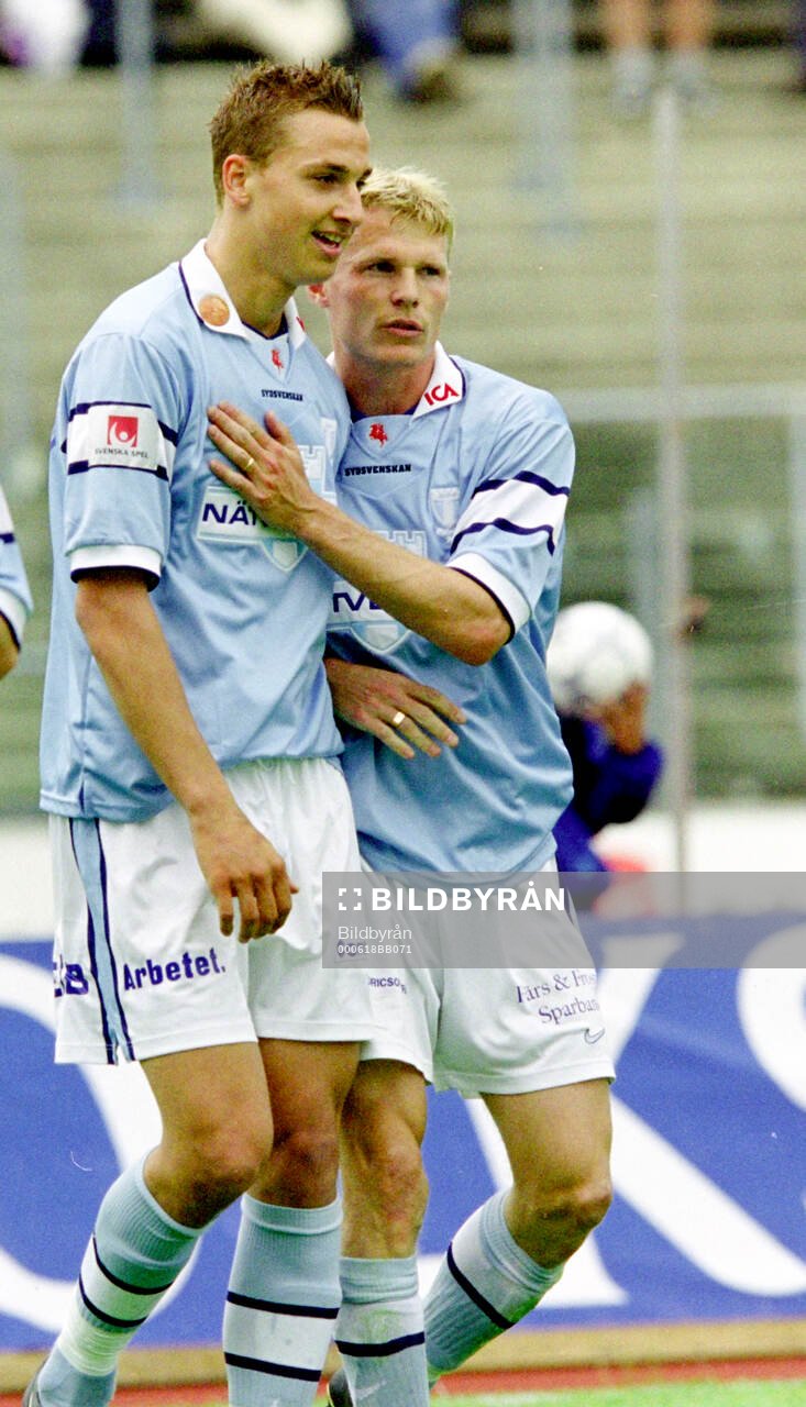 Malmös Zlatan Ibrahimovic jublar och gratuleras