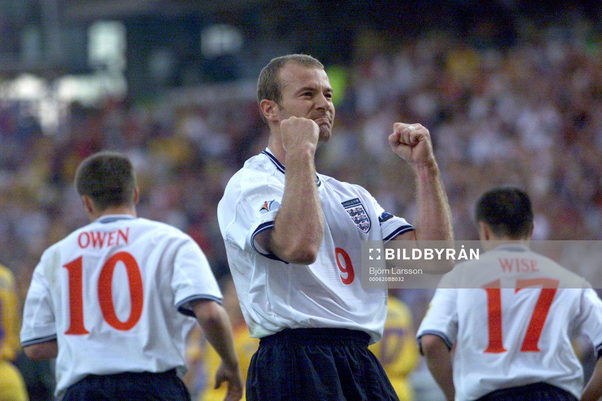 Alan Shearer, England jublar