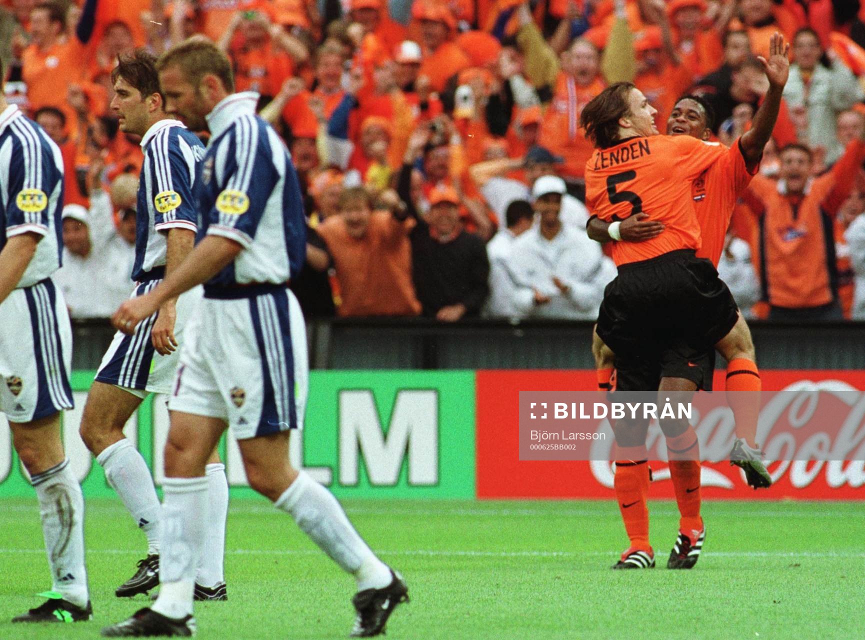 Patrick Kluivert och Boudewijn Zenden, Holland jublar