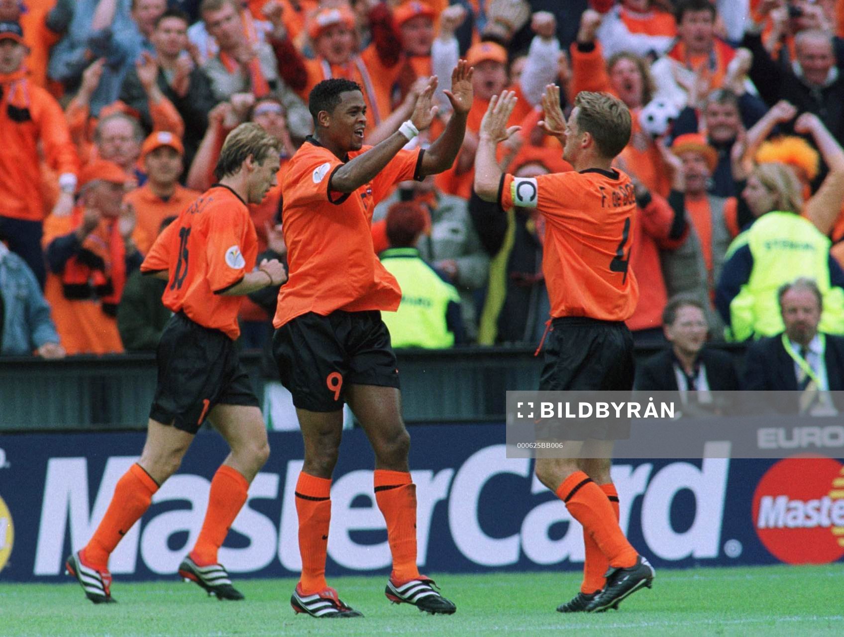 Patrick Kluivert, Holland gratuleras av Frank De Boer