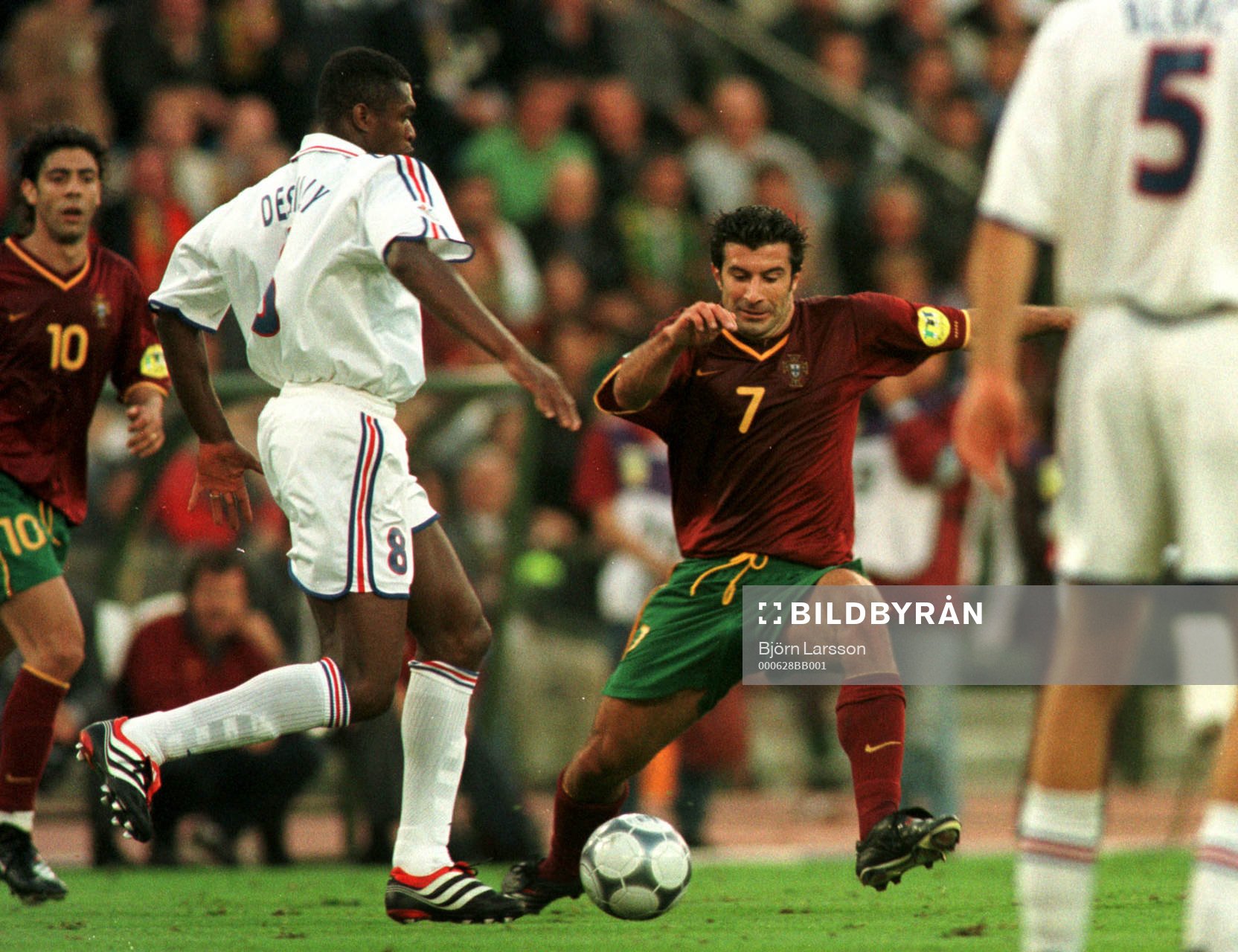 Luis Figo, Portugal och Marcel Desailly, Frankrike