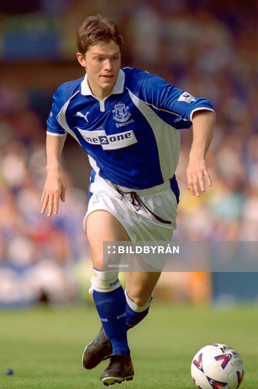  Stephen Hughes, Everton