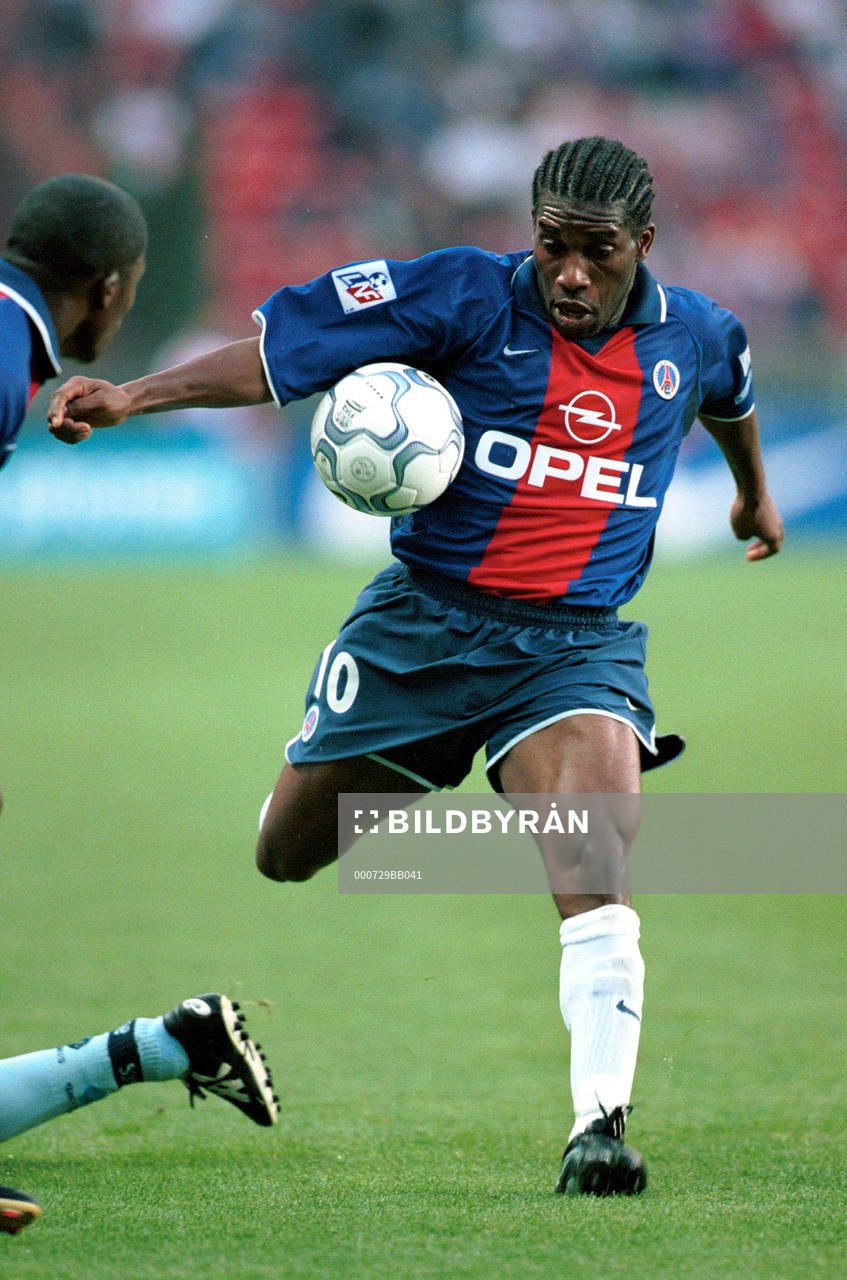Fotboll, Augustine Okocha, Paris SG (Paris Saint Germain,