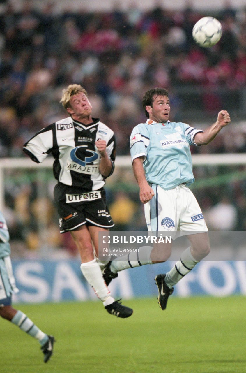 Fotboll, Superettan, Malmö - Landskrona: Håkan Söderstjerna, Landskrona och Hans Mattisson, Malmö.