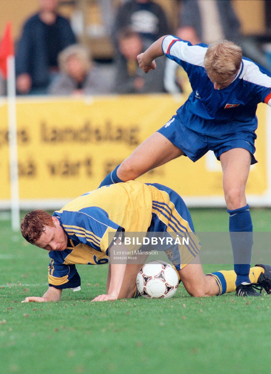 Alexander Farnerud, Sverige (Landskrona BoIS) på fall…