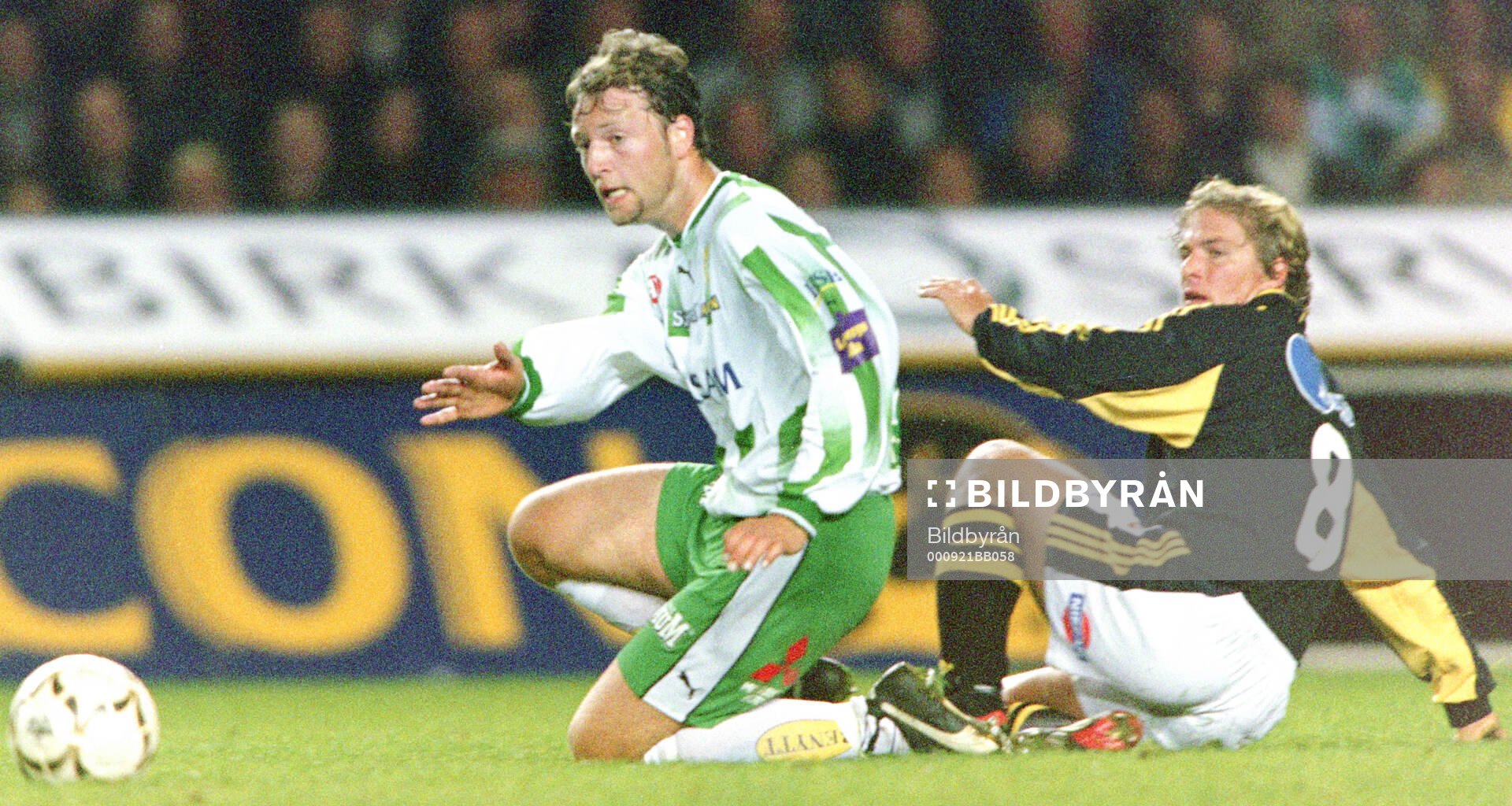 AIK:s Hammarbys Andreas Bild mot AIK:s Daniel Tjernström