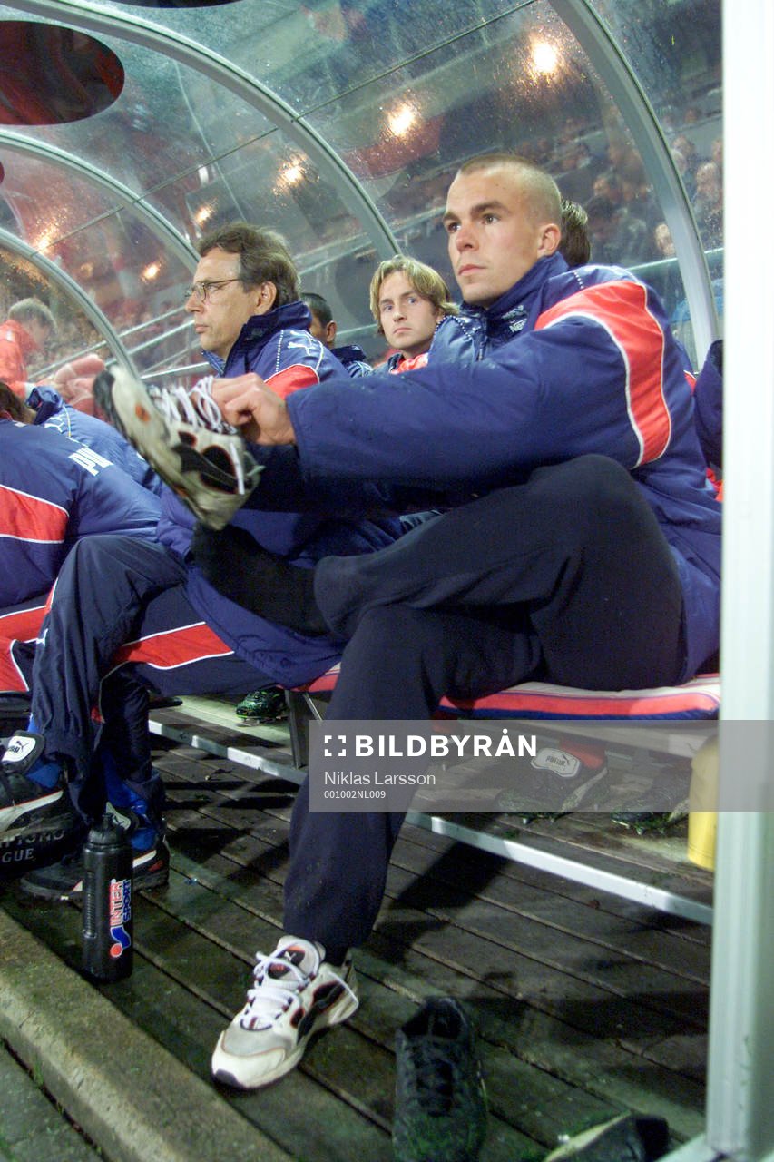 Fredrik Larsson gjorde sin 100:e match i rad på bänken