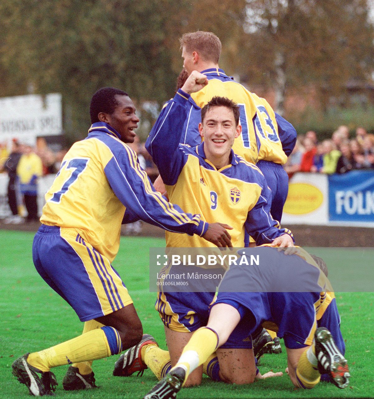 John Pelu och Stefan Ishizaki, Sverige jubel