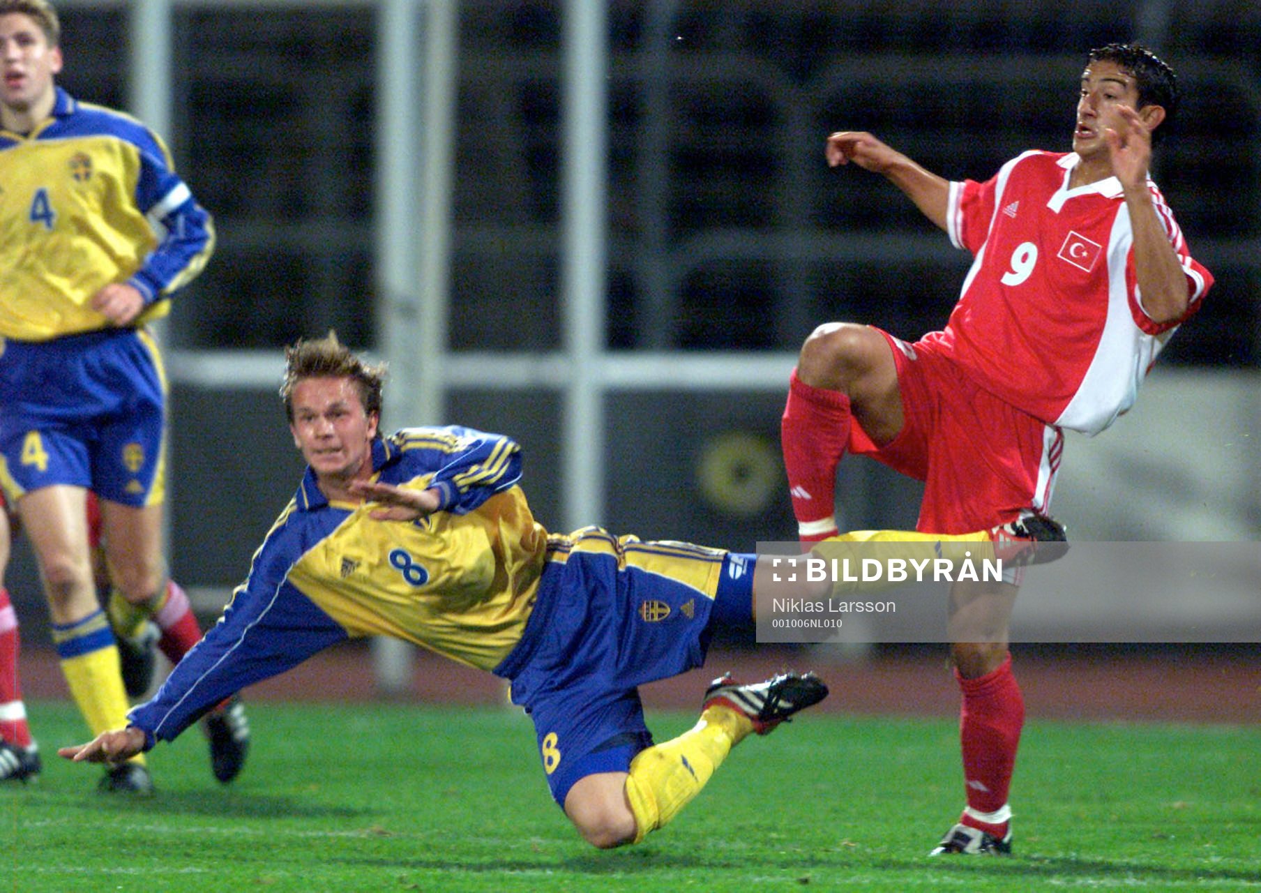 Tobias Linderoth, Sverige