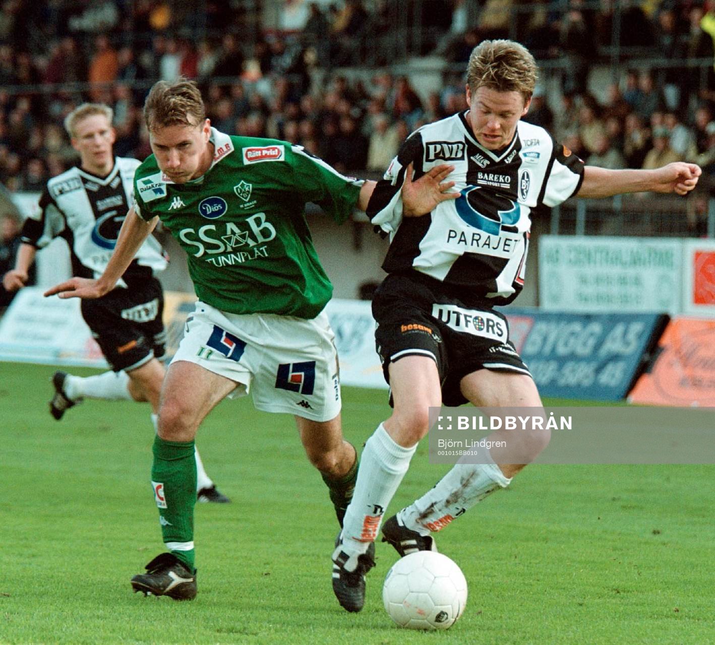 Tremåls- skytten Håkan Söderstjerna fintar bort en