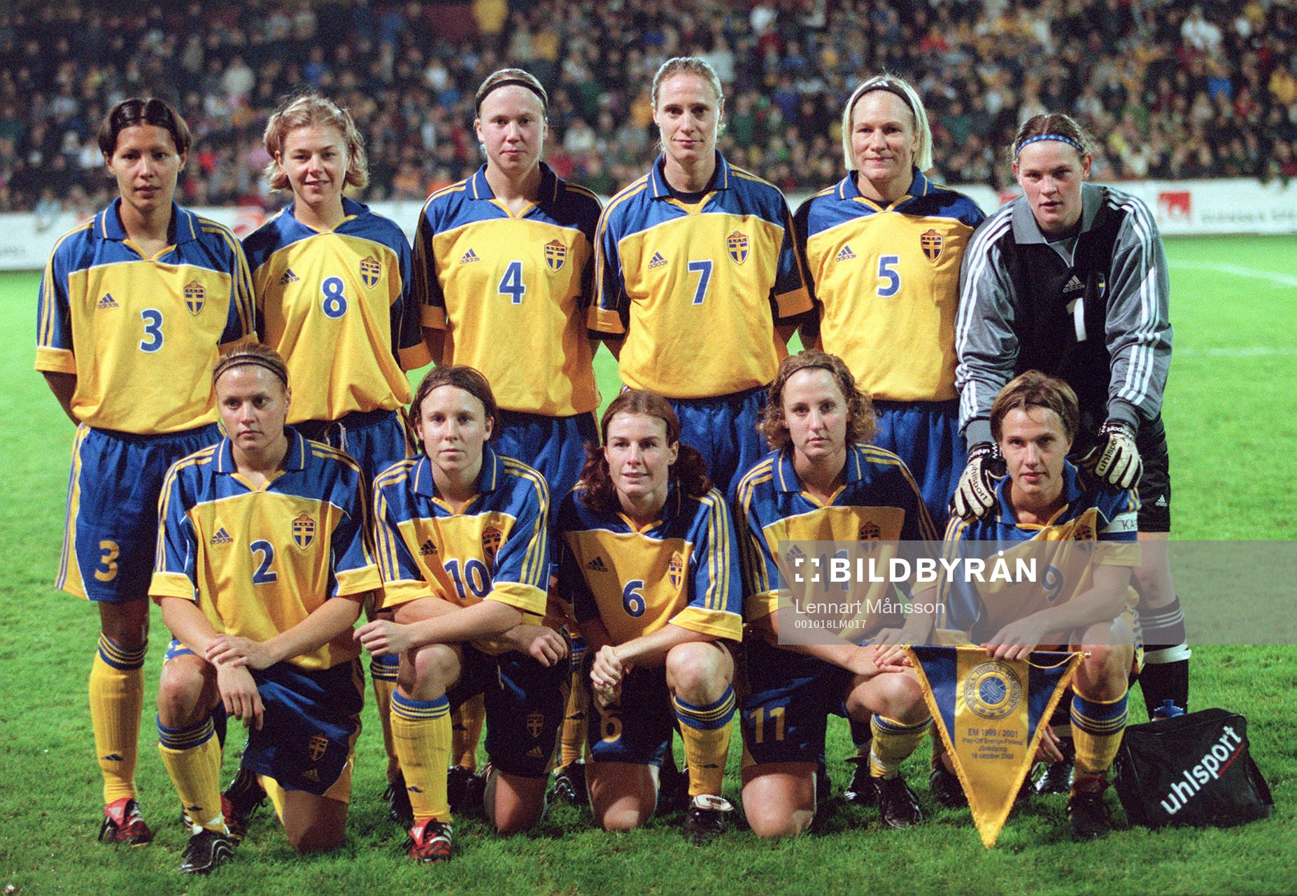 Övre raden fr. v. Jane Törnqvist, Tina Nordlund, Sara