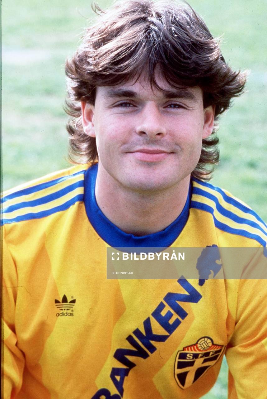 Fotboll, Anders Limpar, Sverige