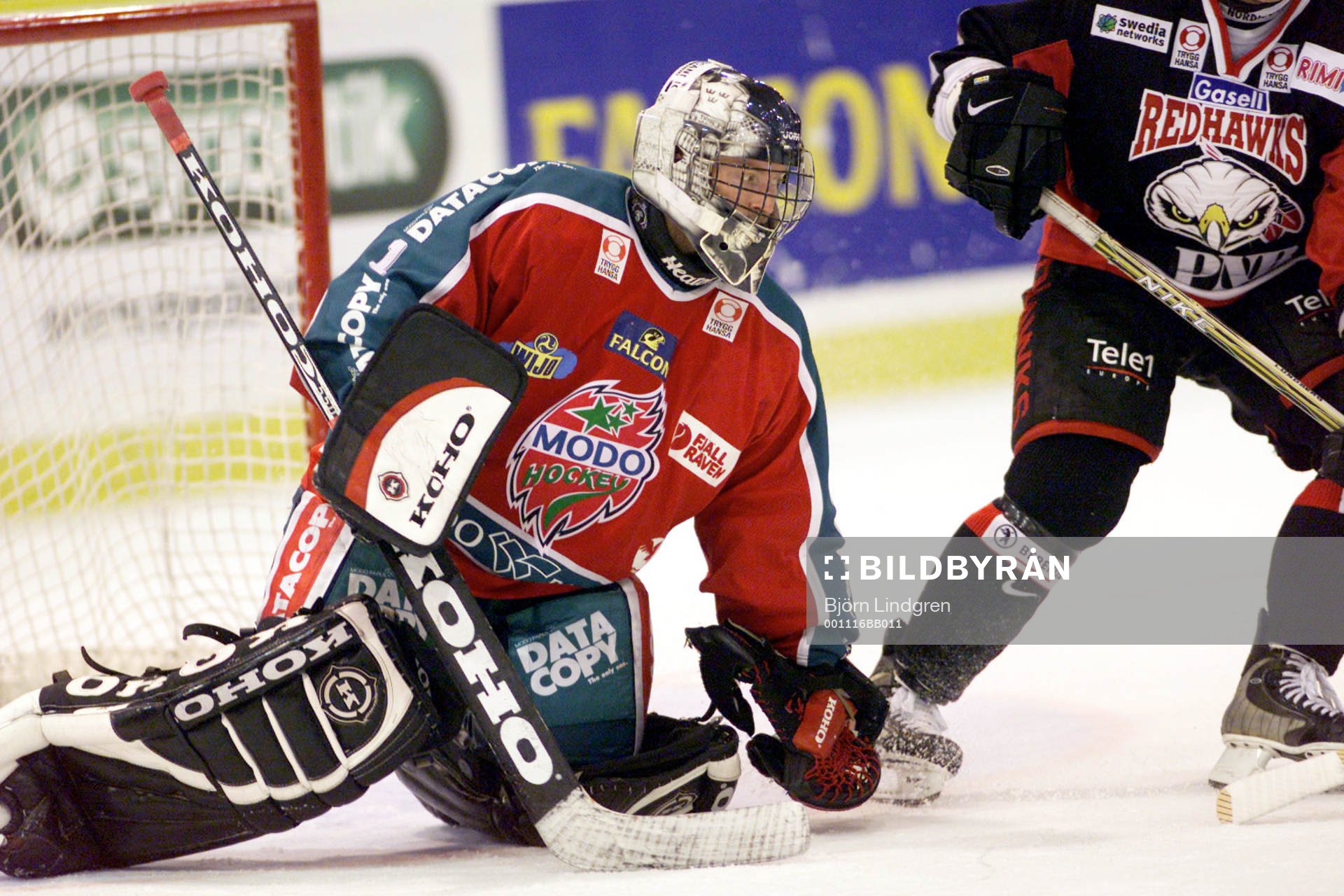 Tobias Lundström, Modo