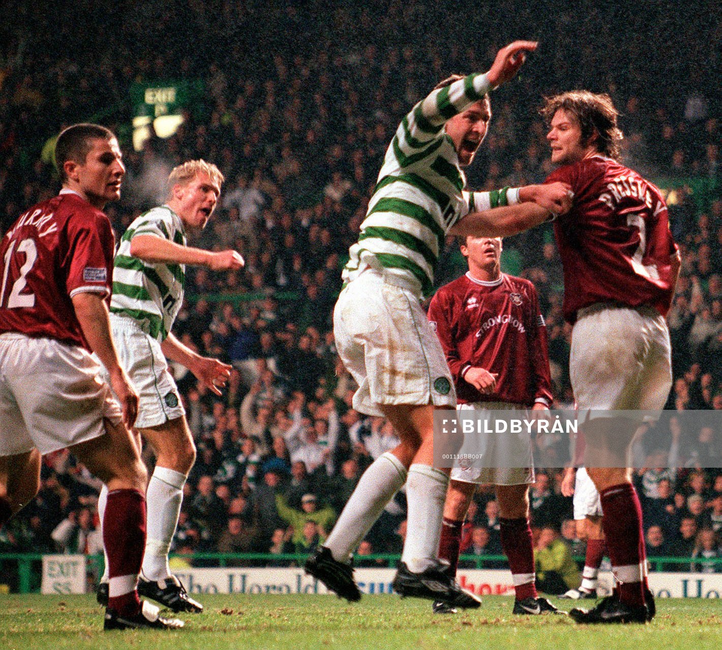  Johan Mjällby och Chris Sutton, Celtic (jubel)