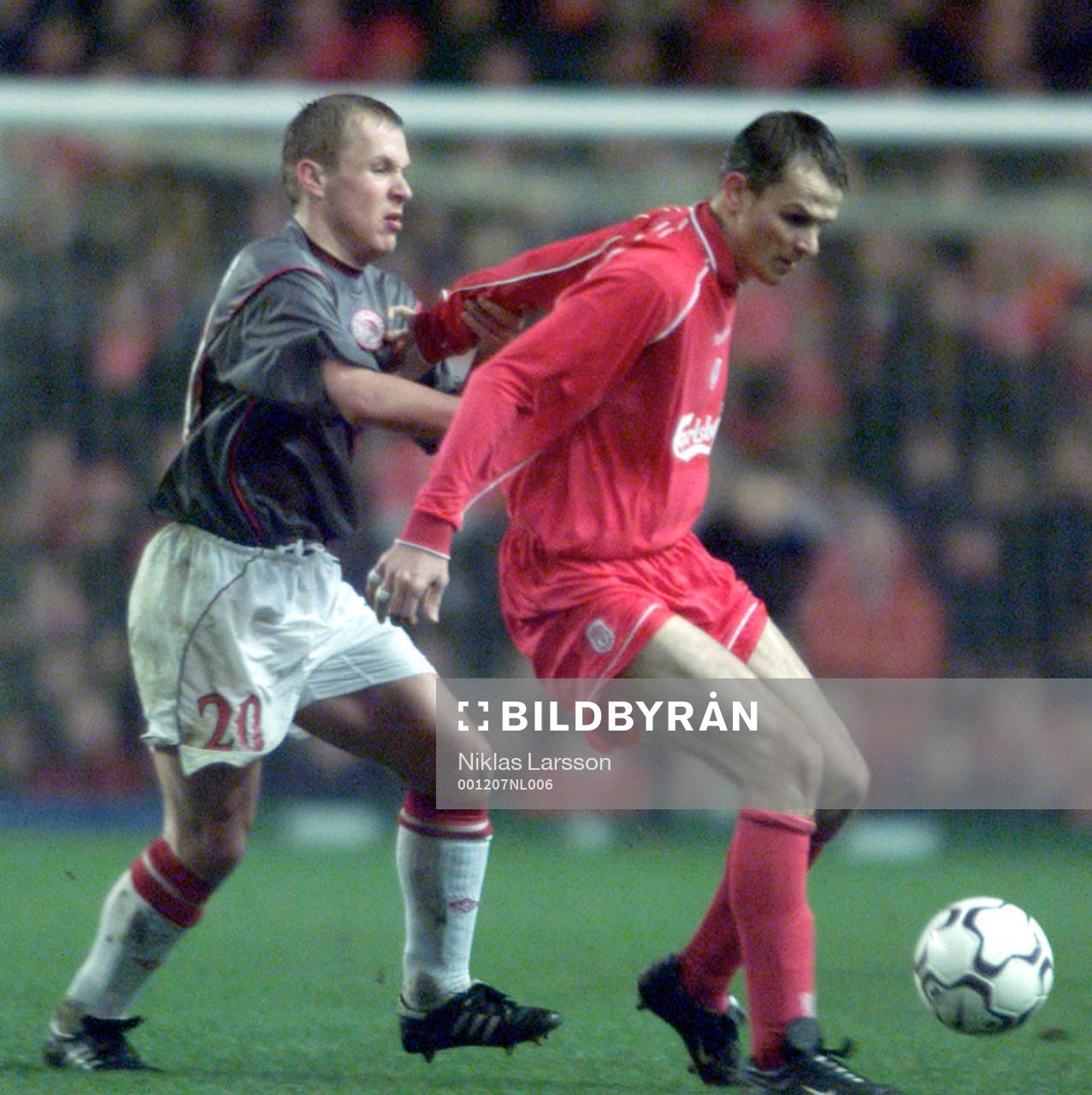 Pär Zetterberg, Olympiakos, mot Liverpools Dietmar Hamann
