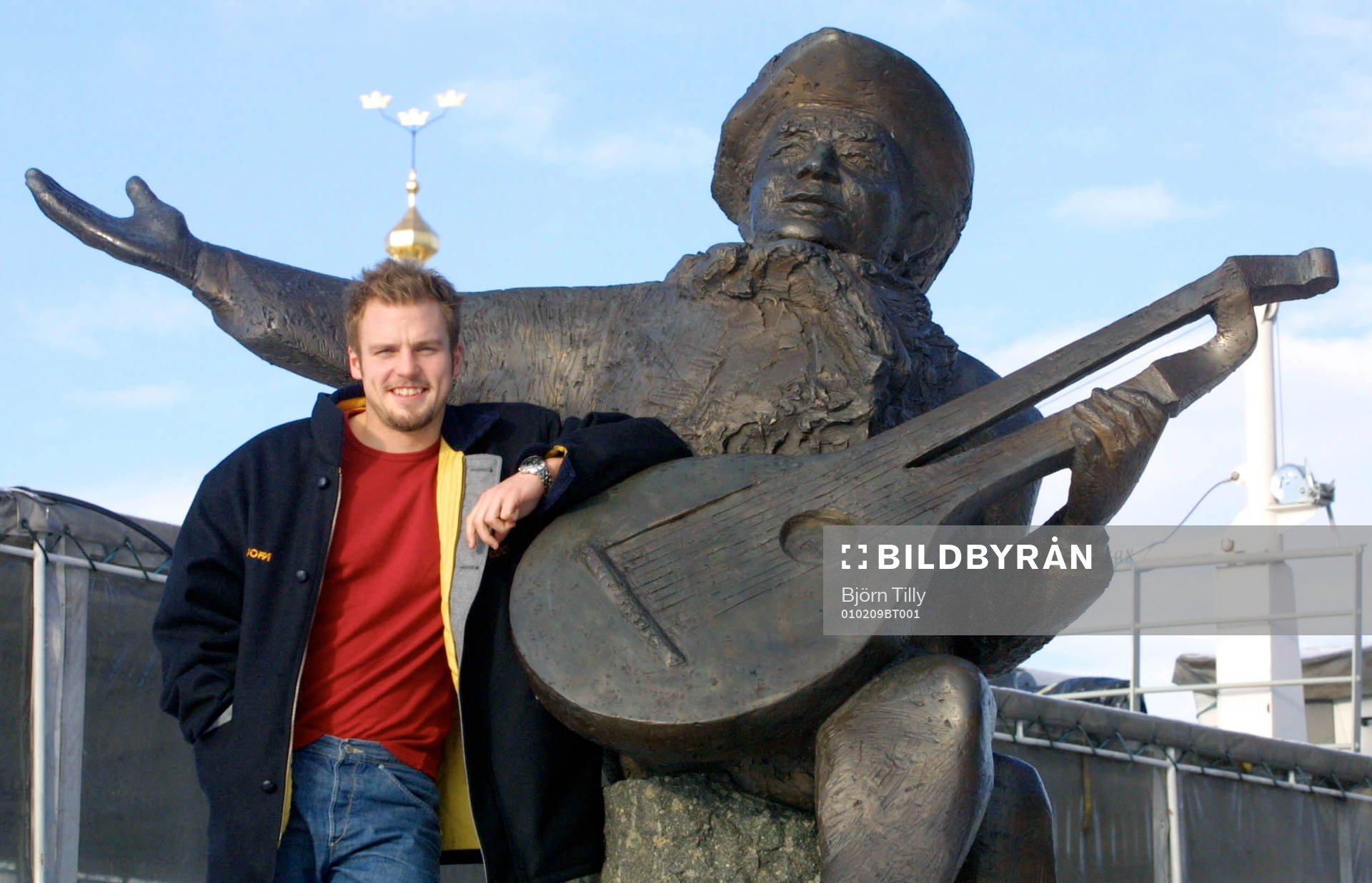 Andreas Hadelöv, Sverige och Evert Taube. (Staty, Skulptur)