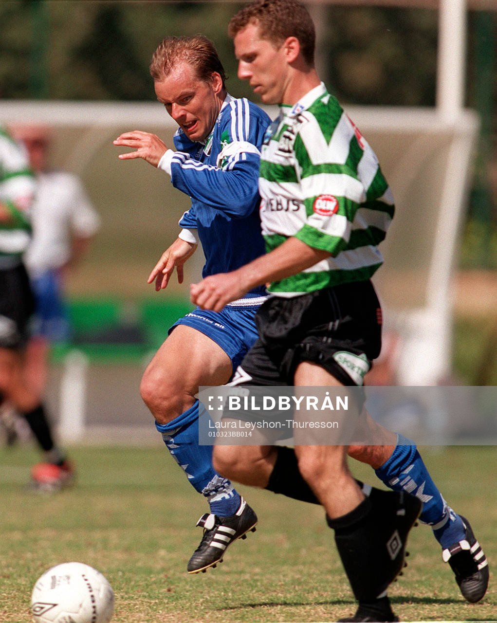 Hönefoss spelare Tom Guldbrandsen och Västerås spelare
