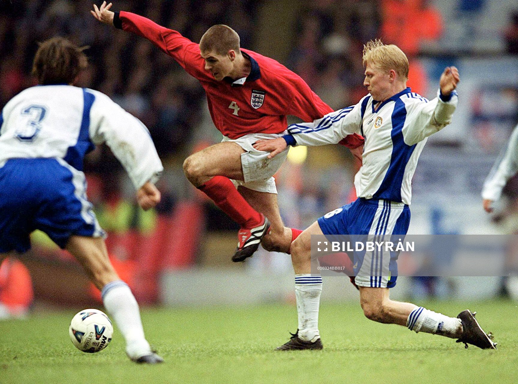 Steven Gerrard, England och Aki Riihilahti, Finland