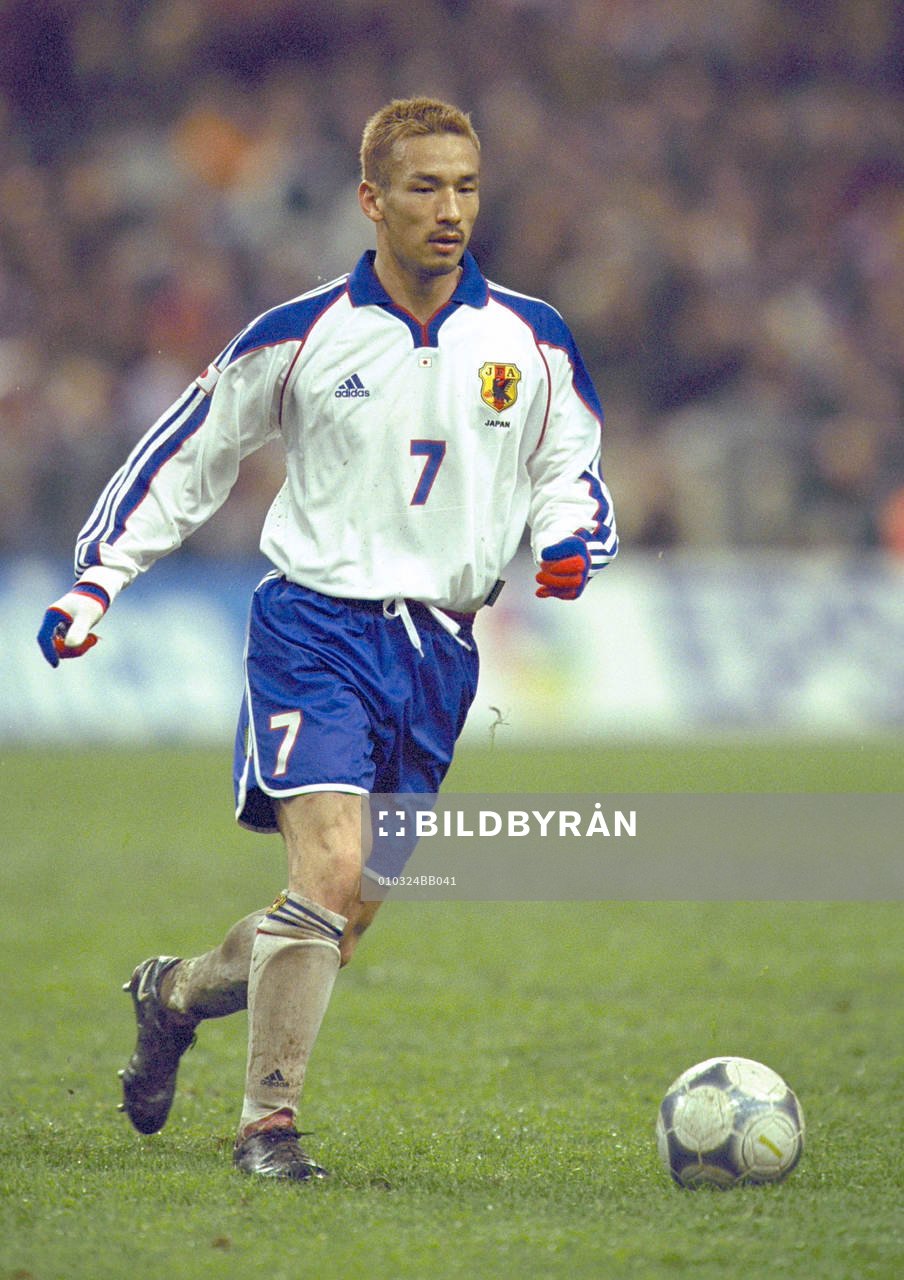 Hidetoshi Nakata, Japan