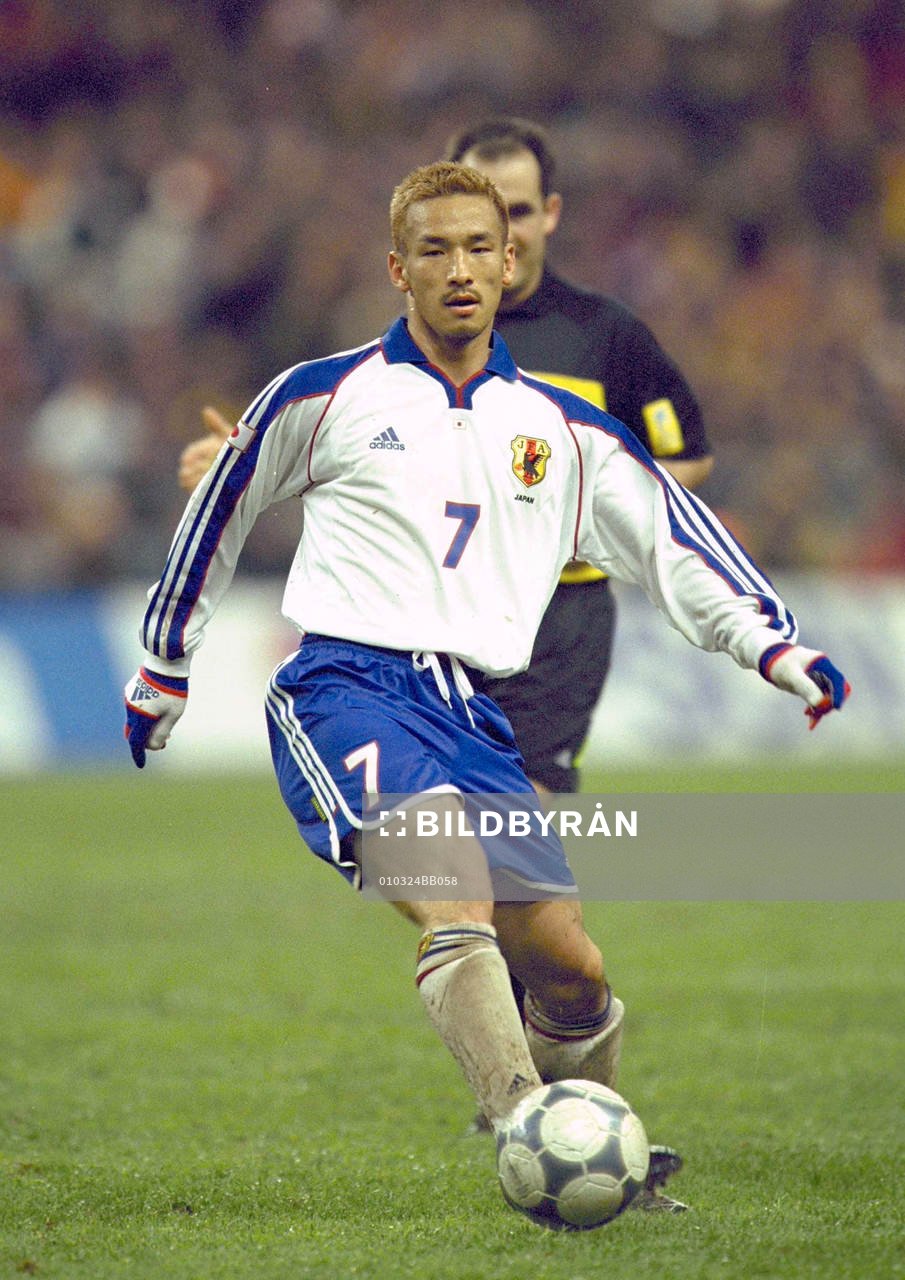 Hidetoshi Nakata, Japan