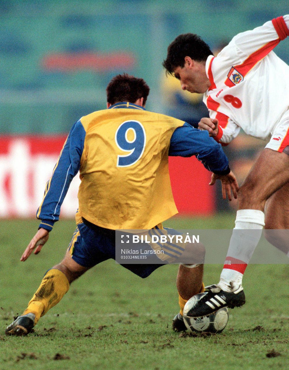 Fredrik Ljungberg, Sverige och Toni Micevski, Makedonien