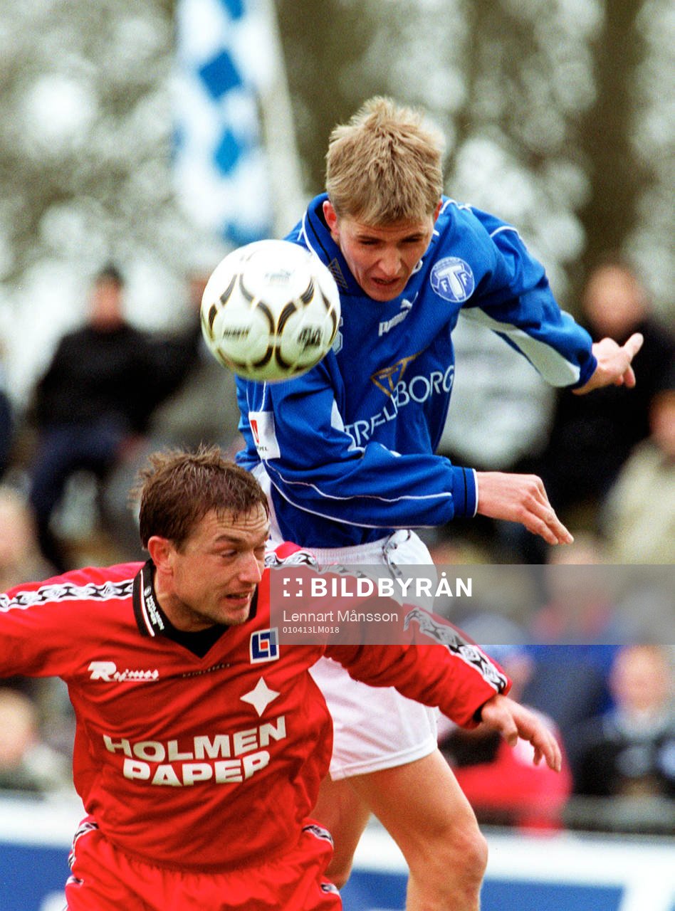  Peter Abelsson, Trelleborg i nickduell med Mikael Blomberg, Norrköping.