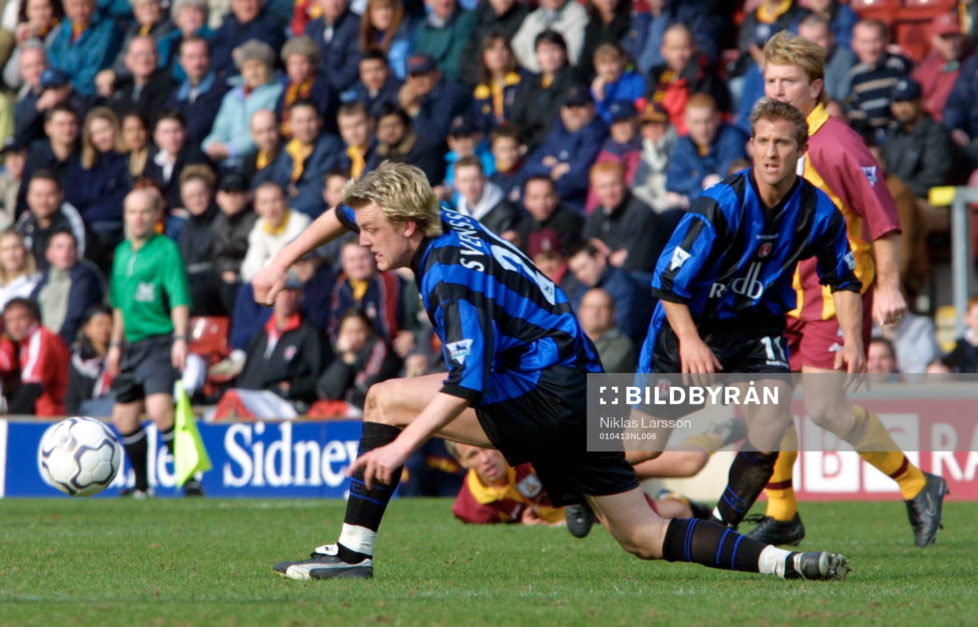 Fotboll, Premier League, Bradford - Charlton,  Mathias