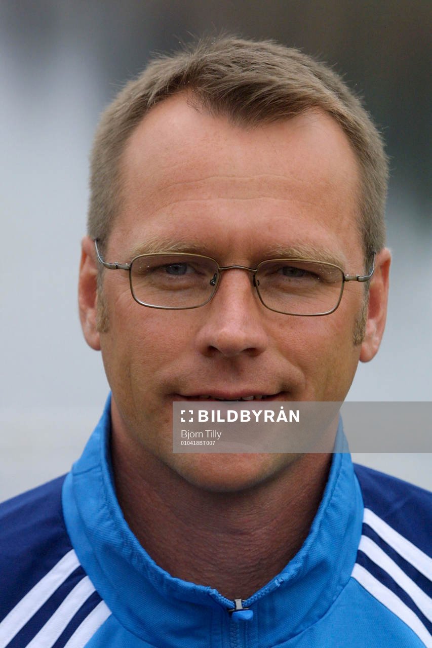 Fotboll, dam, Damallsvenskan; Håkan Andersson, tränare i
