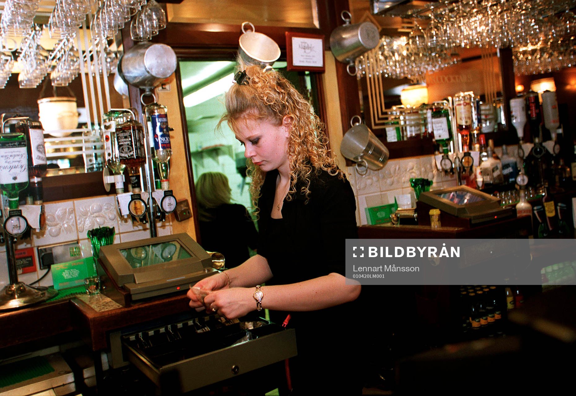 23 Fotboll, Superweekend, pub, bar
