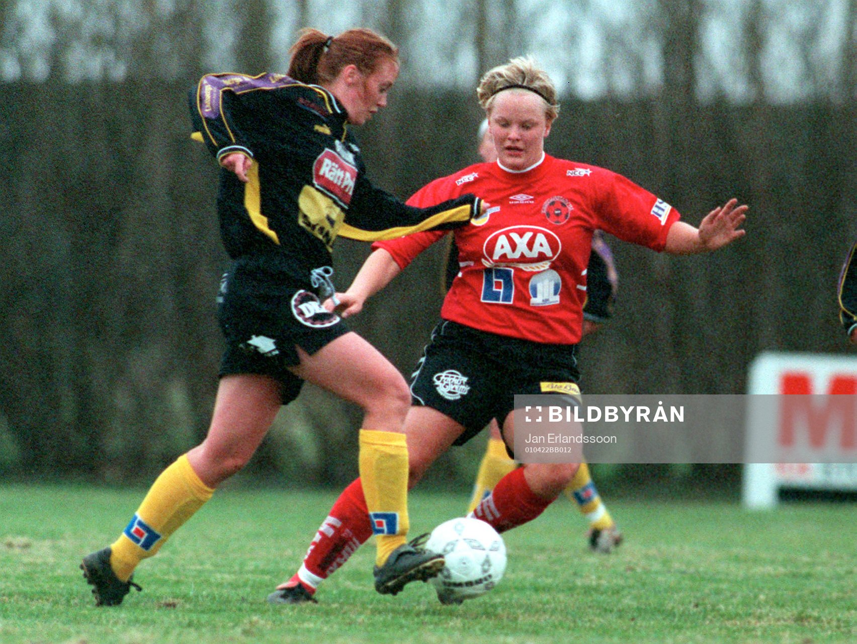Therese Sandström, Bäling och Nilla Fischer, Wä