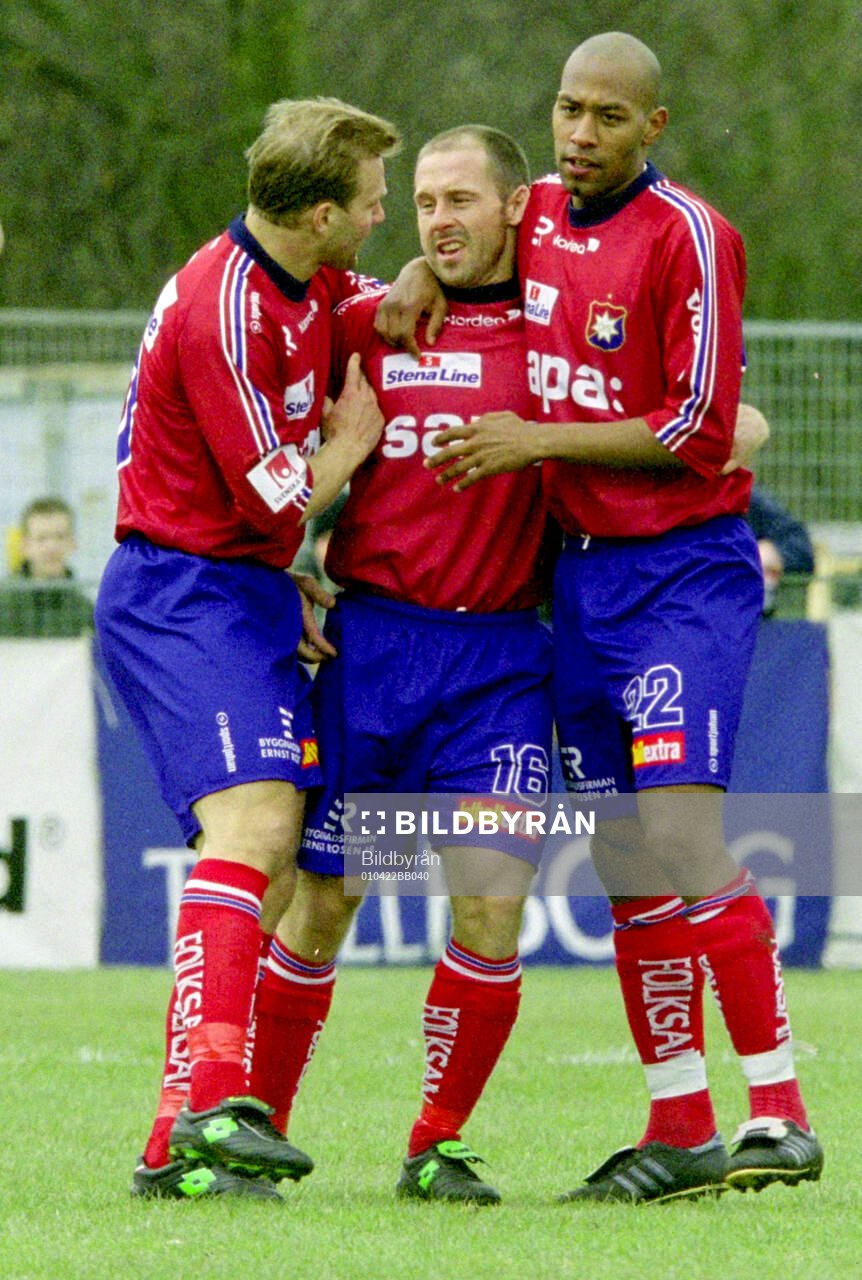 Örgrytes Magnus Källander jublar
