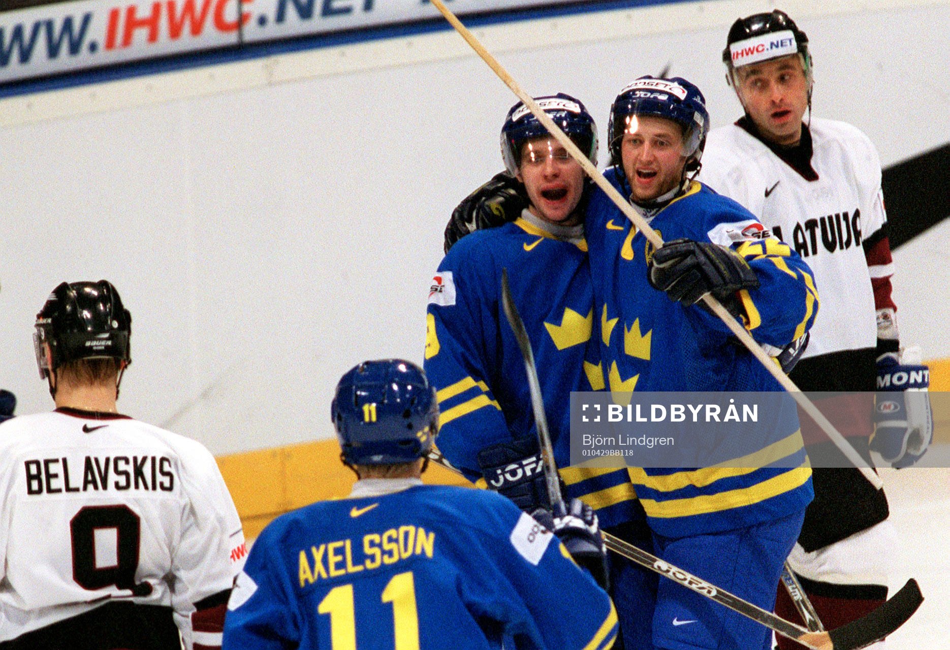Kristofer Ottosson och Kristian Huselius, Sverige, jublar