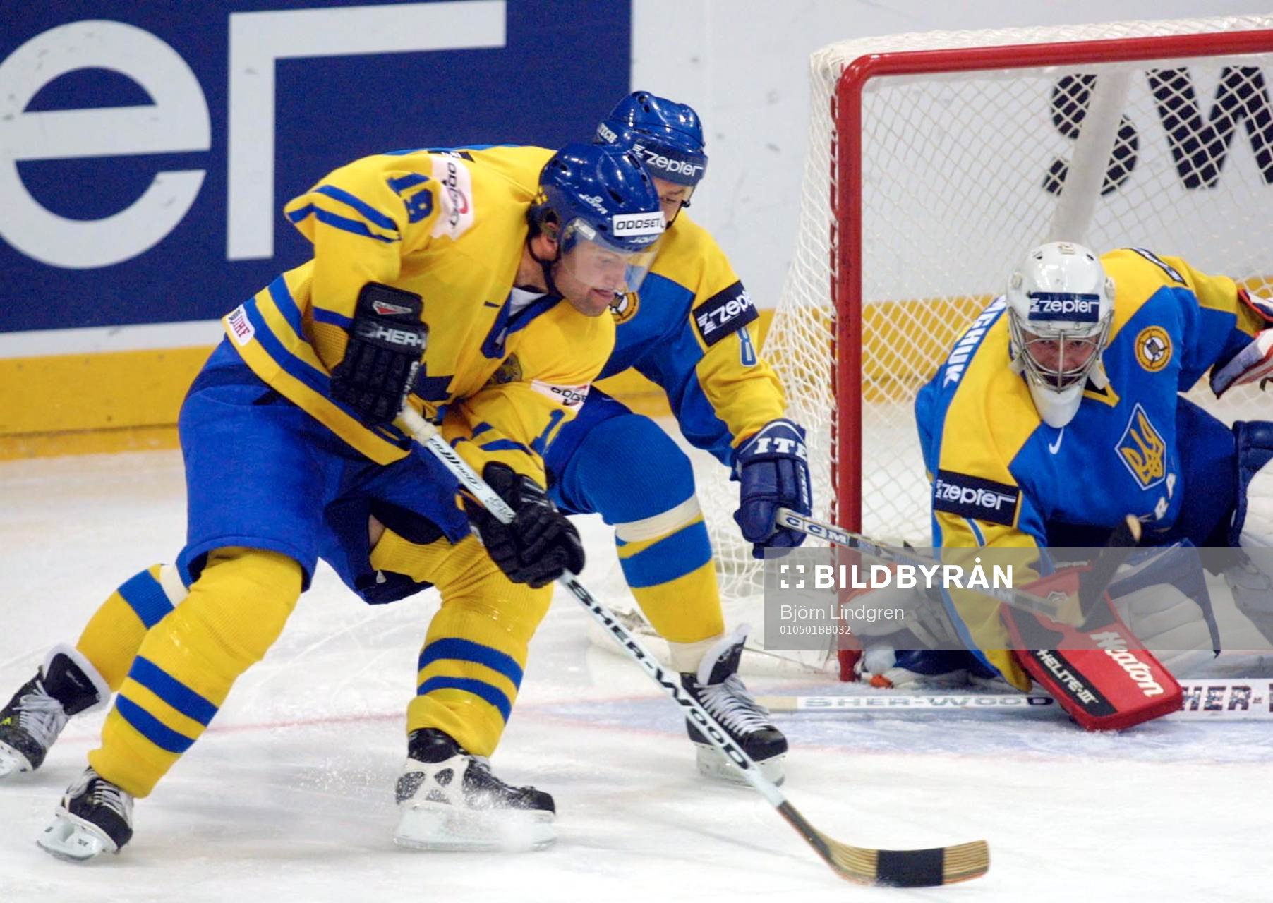 Mikael Renberg, Sverige