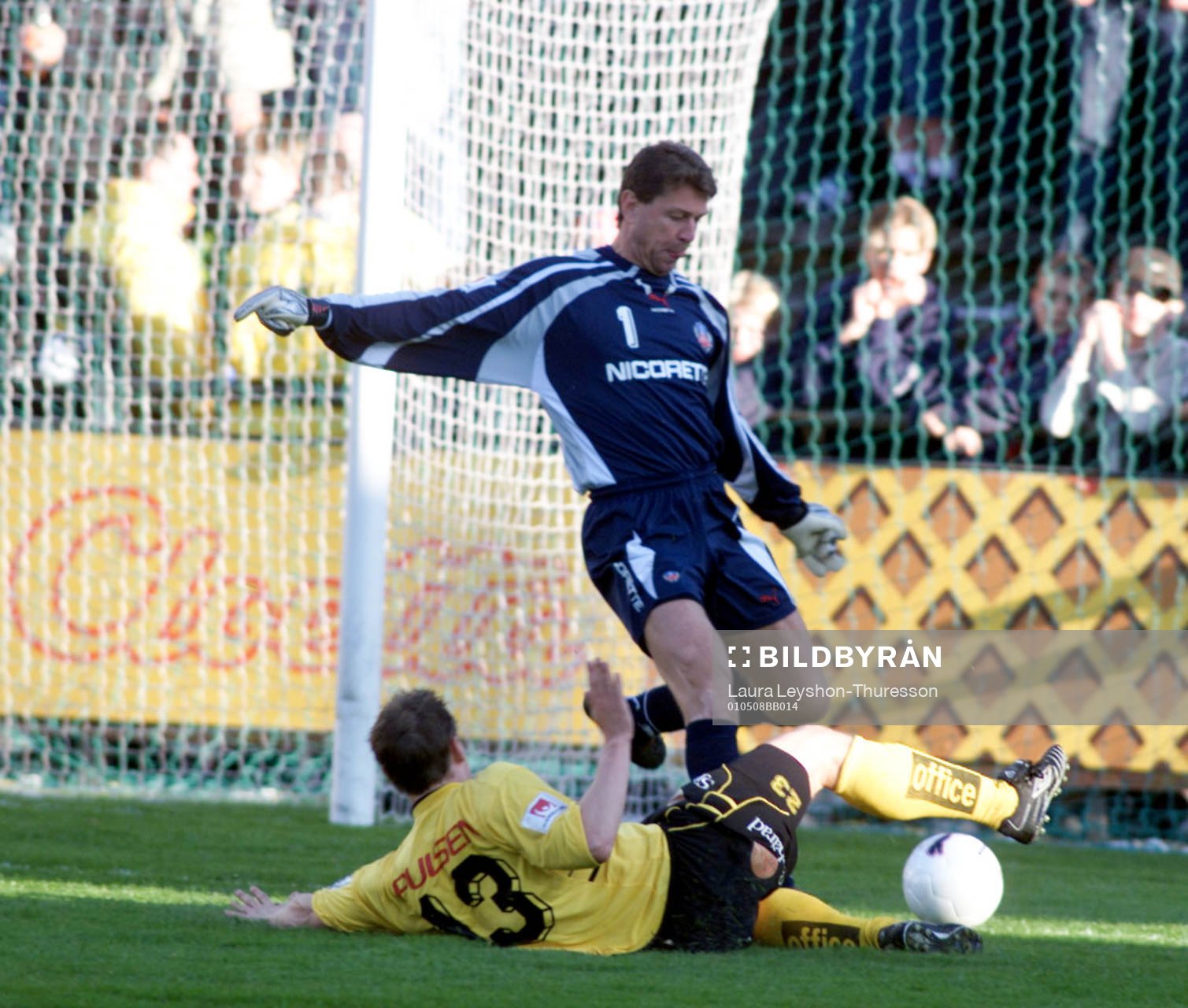 Lars-Gunnar Carlstrand, Elfsborg attackerar Sven Andersson,