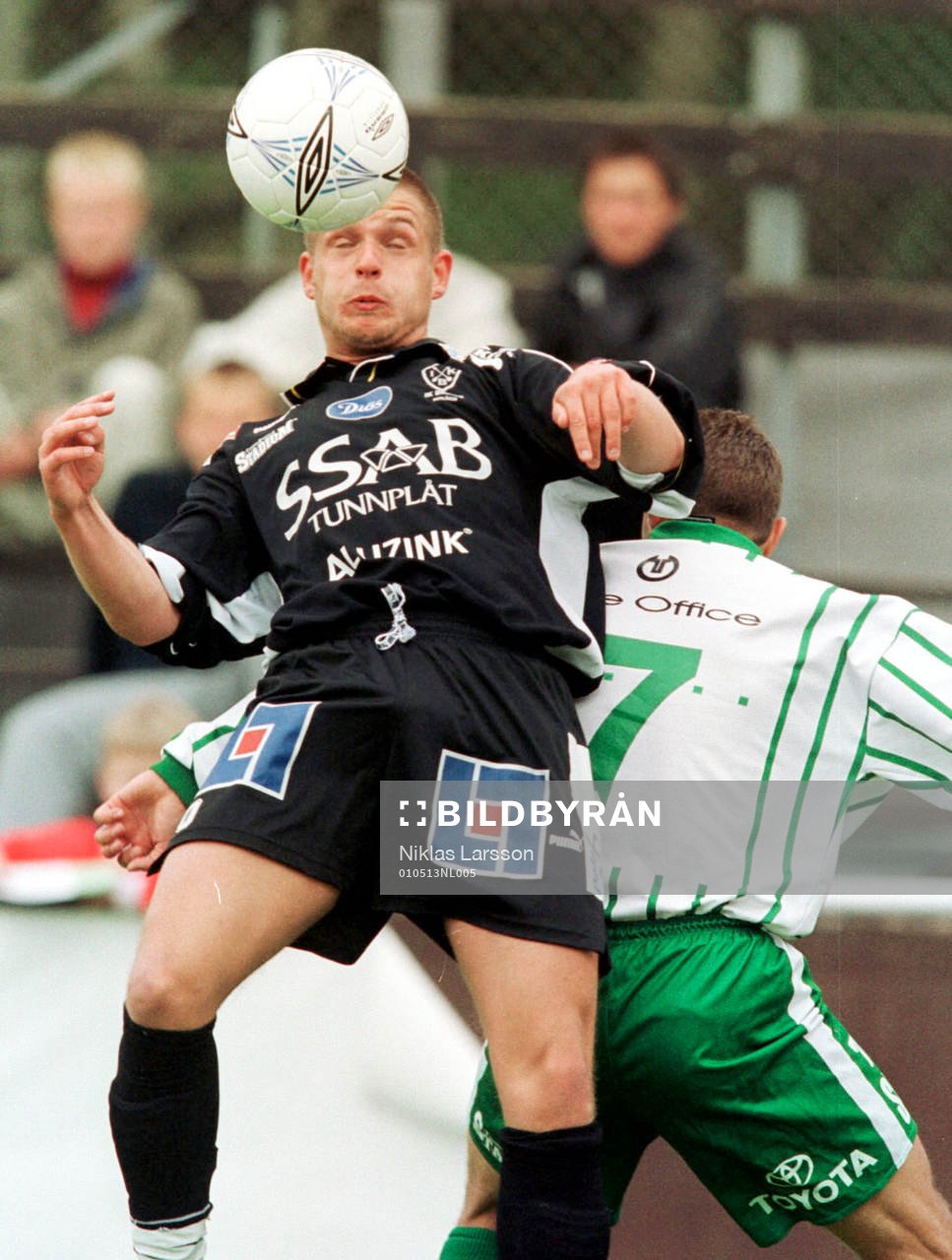 En Bragespelare lurar Dorde Uzelac, Frölunda