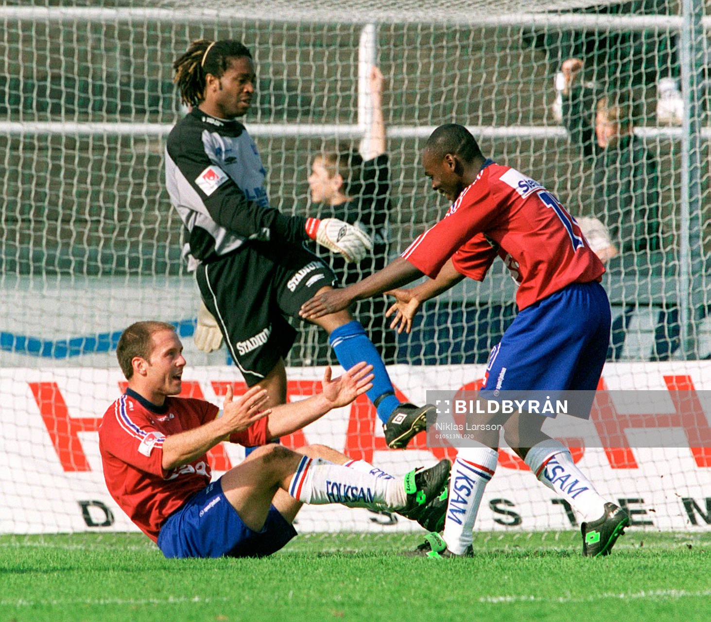  Eddie Gustafsson, Norrköping, Magnus Källander och Christian Hemberg, Örgryte, jubel.