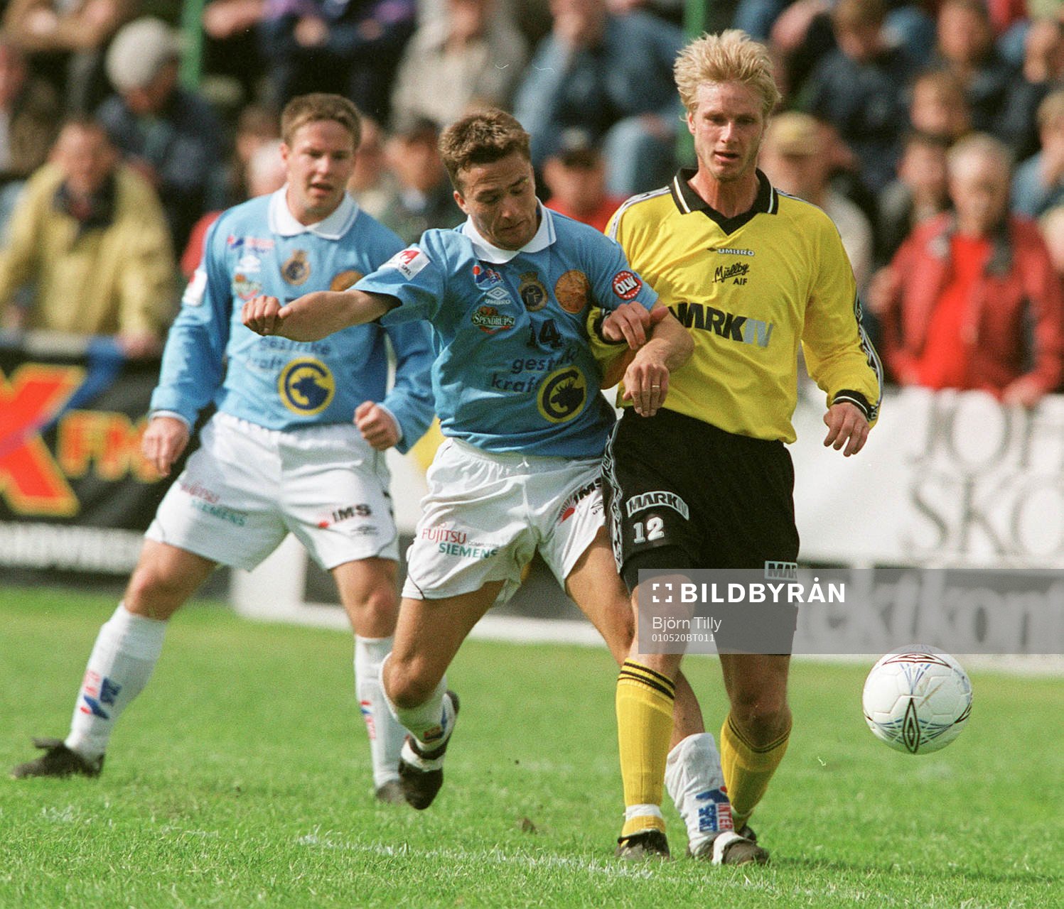 Simon Sjöfors, Mjällby attackeras av Mathias Woxlin, Gefle