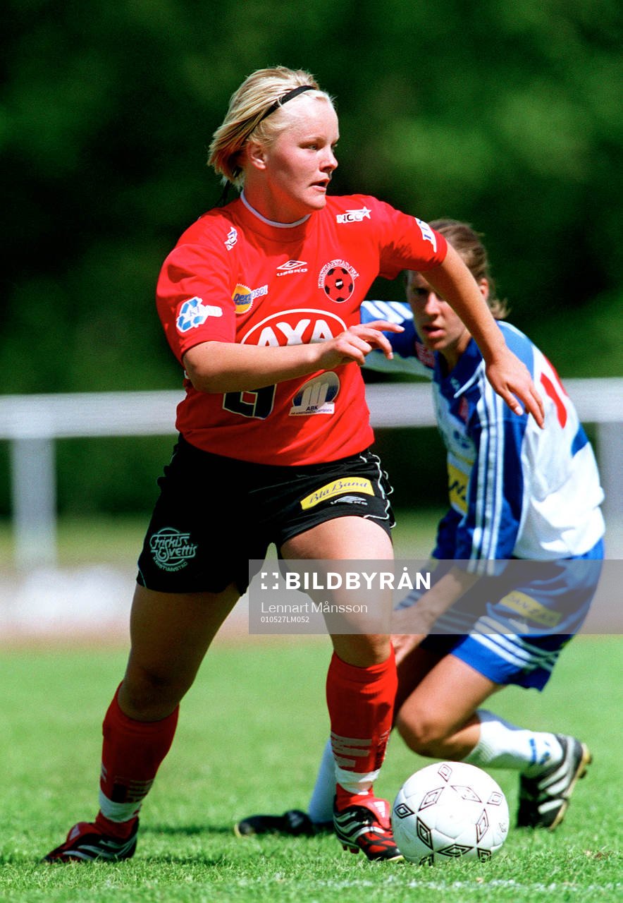 Nilla Fischer, Wä