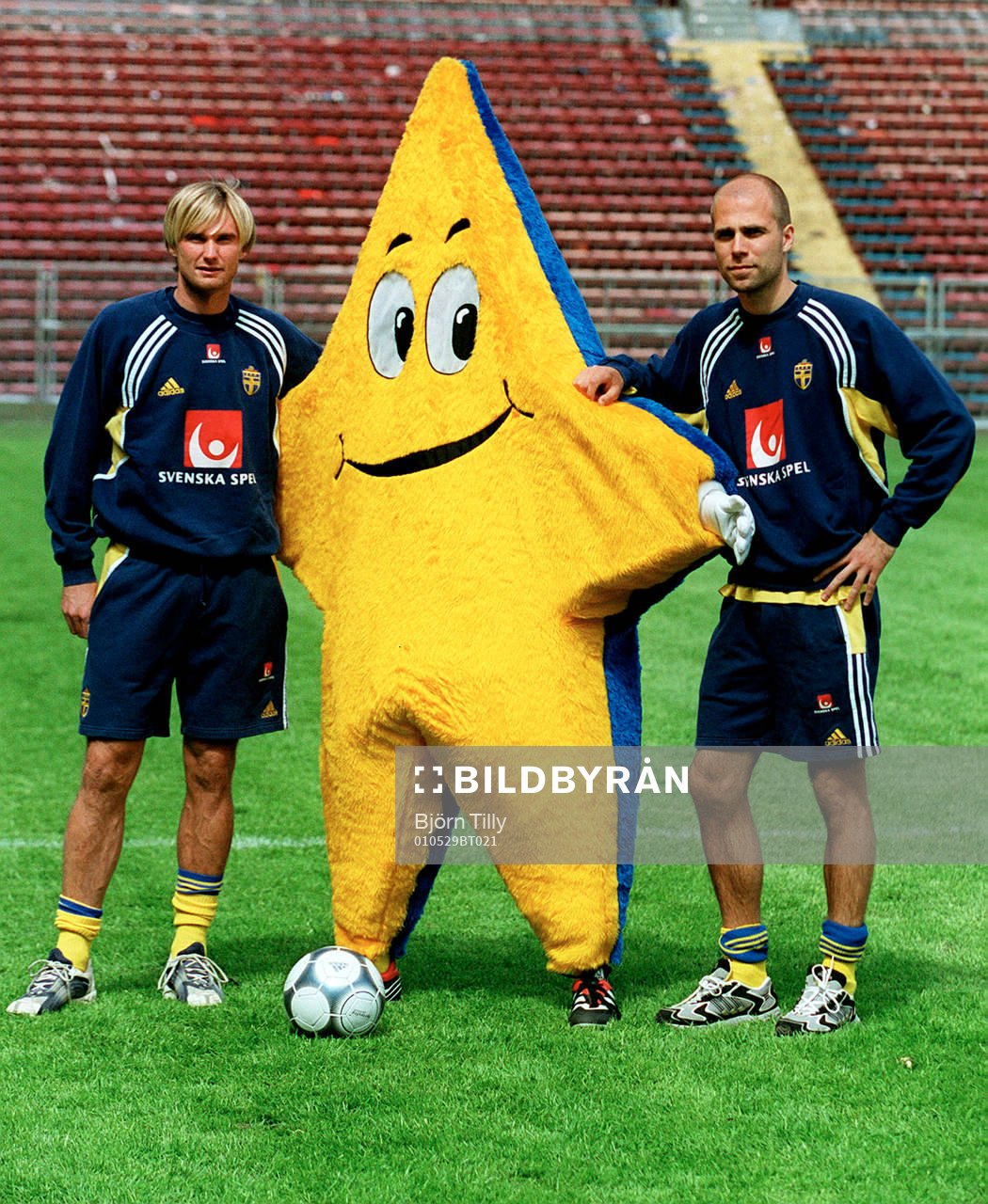 Fotboll, Sverige, Maskot, Andreas Andersson och Teddy Lucic